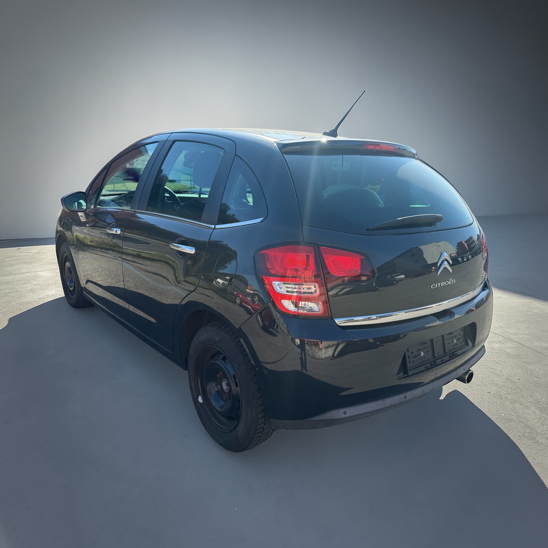CITROEN C3 1.6i 16V Exclusive Automatic-image-3