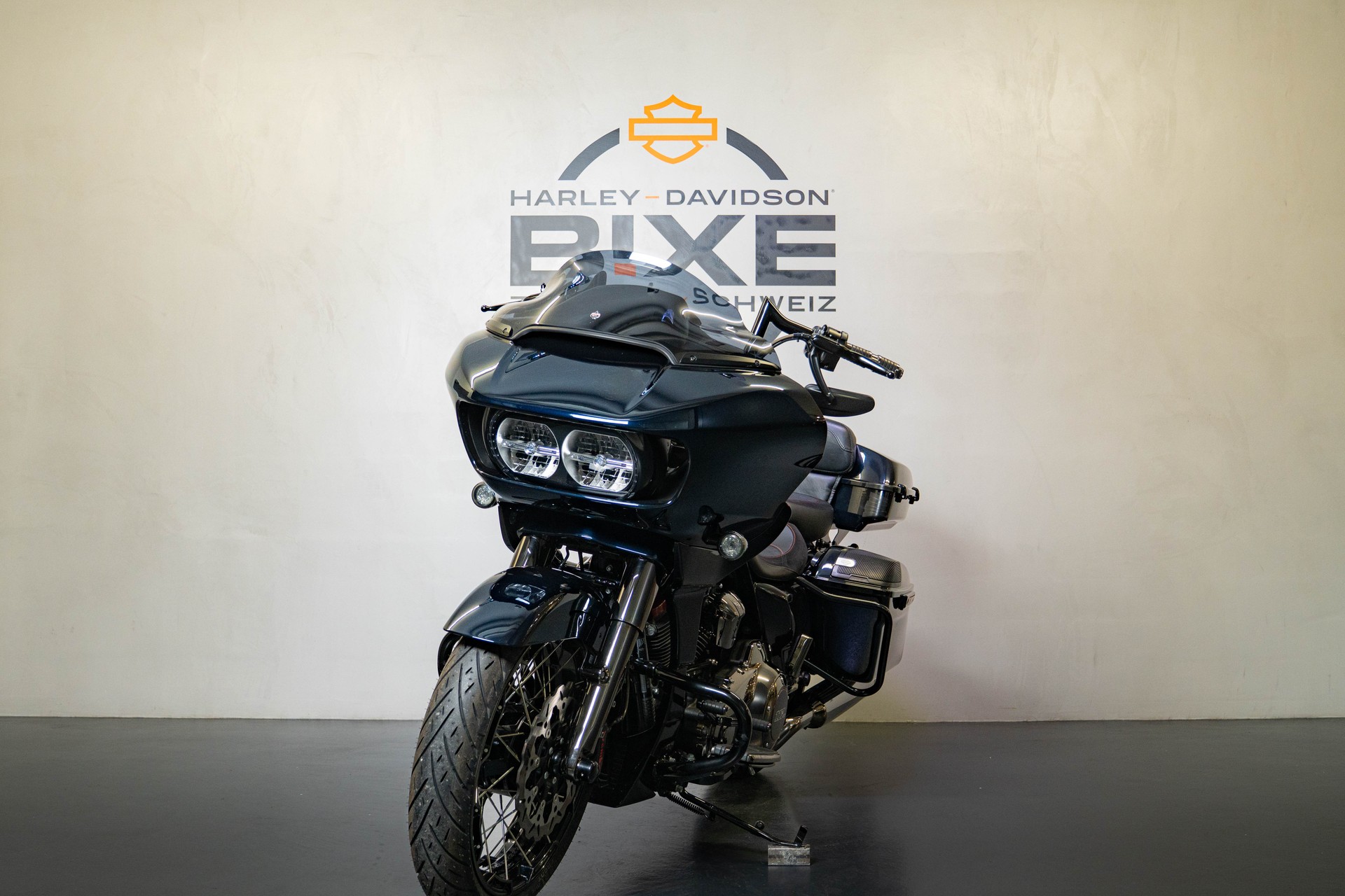 HARLEY-DAVIDSON FLTRXSE Road Glide Special 117 CVO-image-2