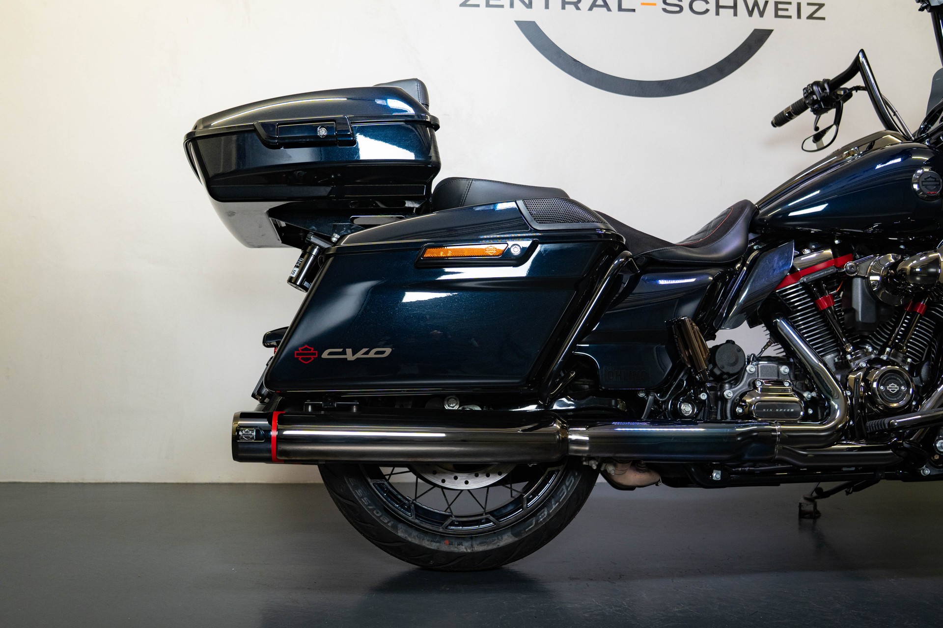 HARLEY-DAVIDSON FLTRXSE Road Glide Special 117 CVO-image-9