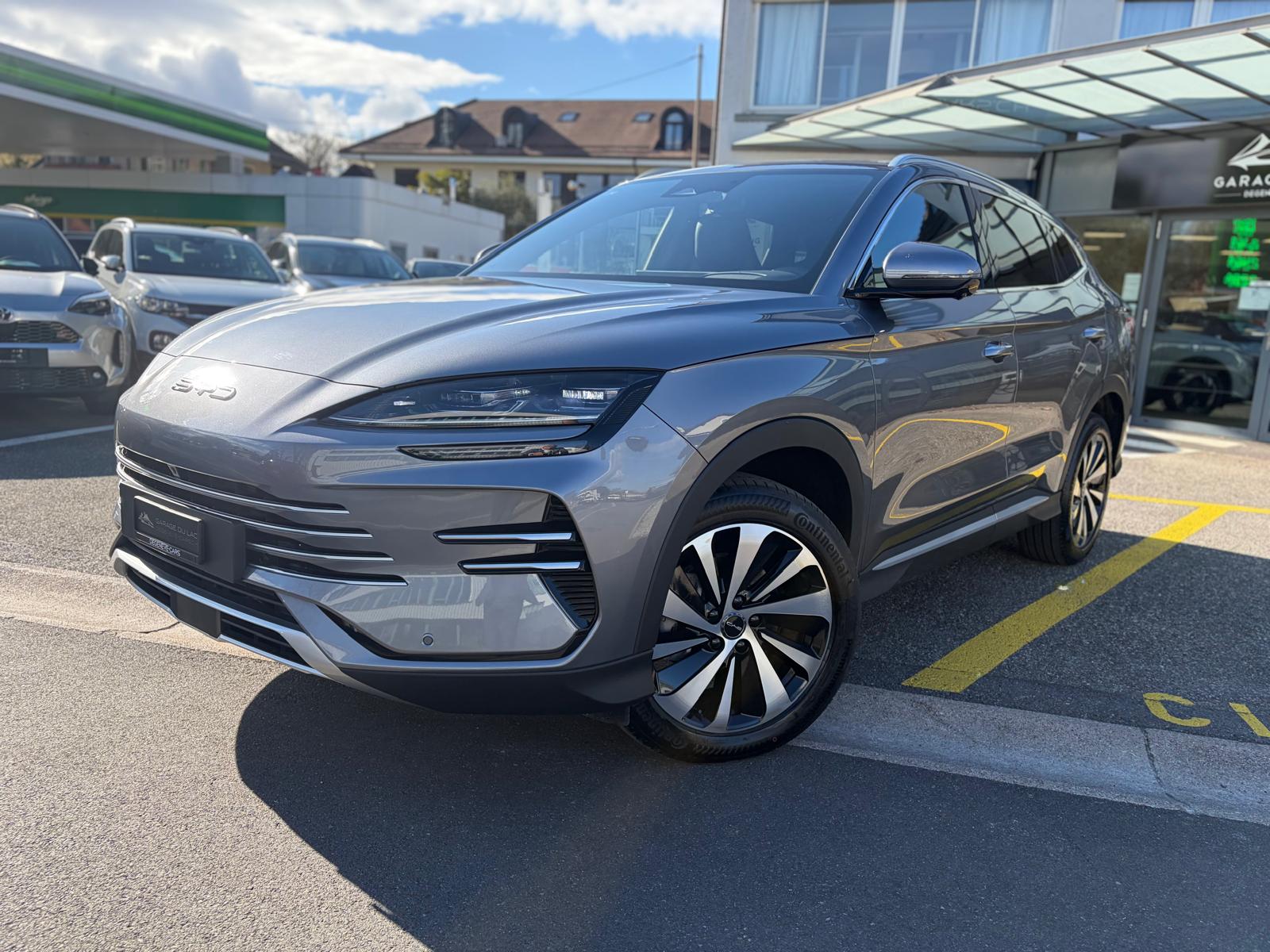 BYD Seal U DM-i Design AWD-showroom-element-1