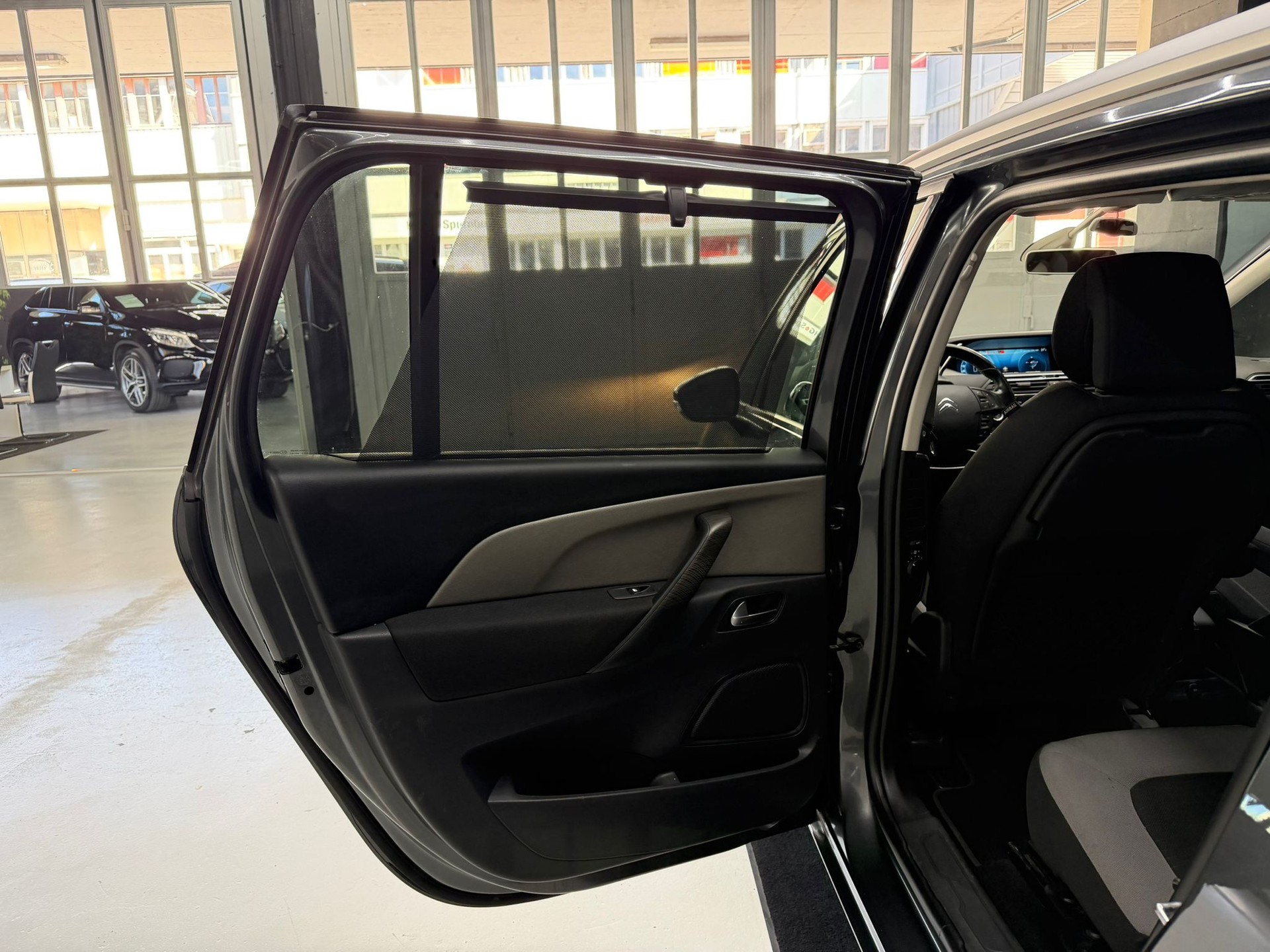 CITROEN Grand C4 Picasso 2.0 BlueHDi Exclusive Automatic-image-12