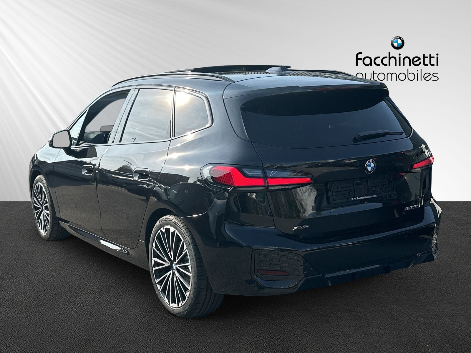 BMW 223i Active Tourer xDrive M Sport DKG-showroom-element-2