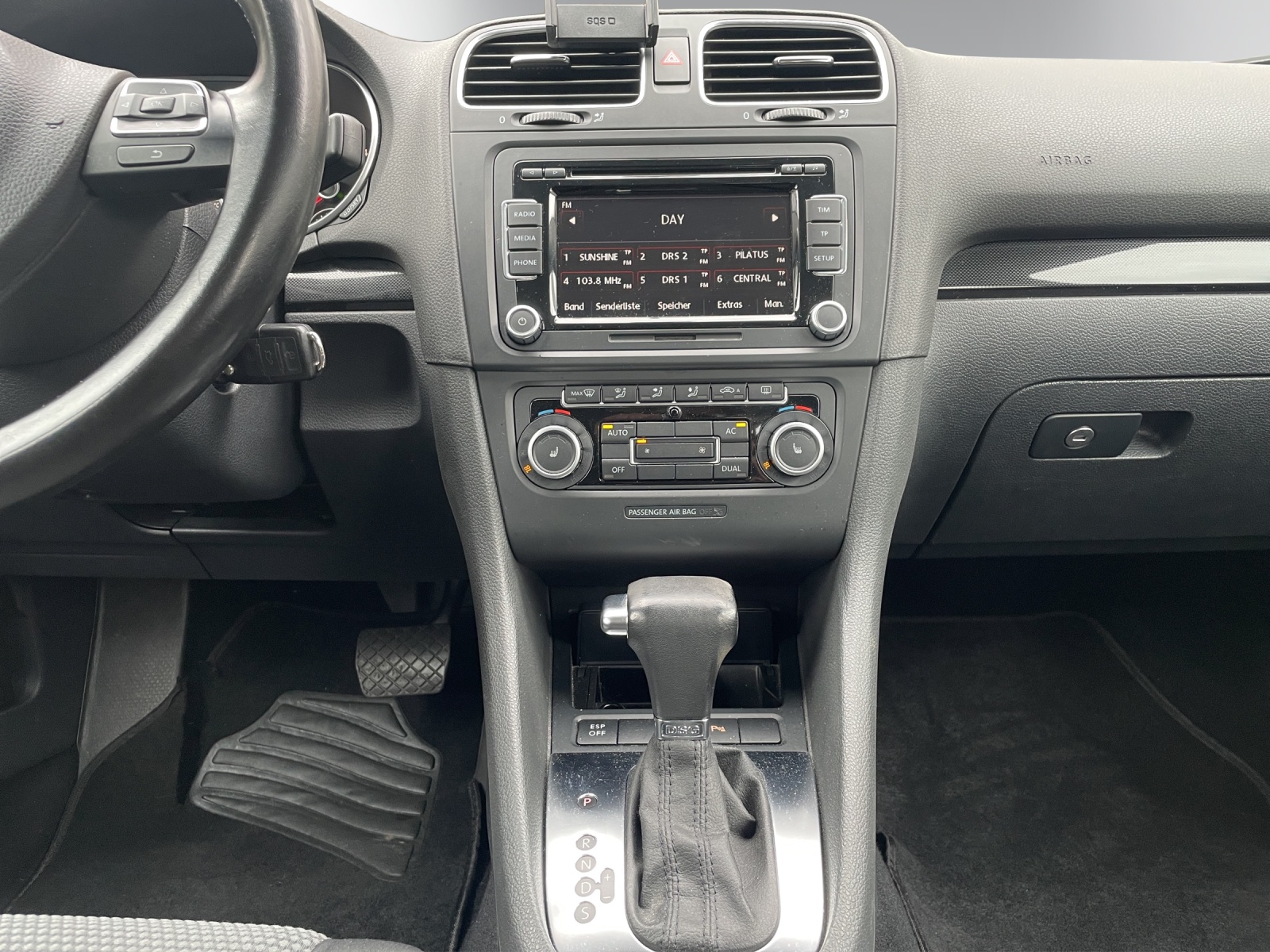 VW Golf 2.0 TDI Comfortline DSG-image-13
