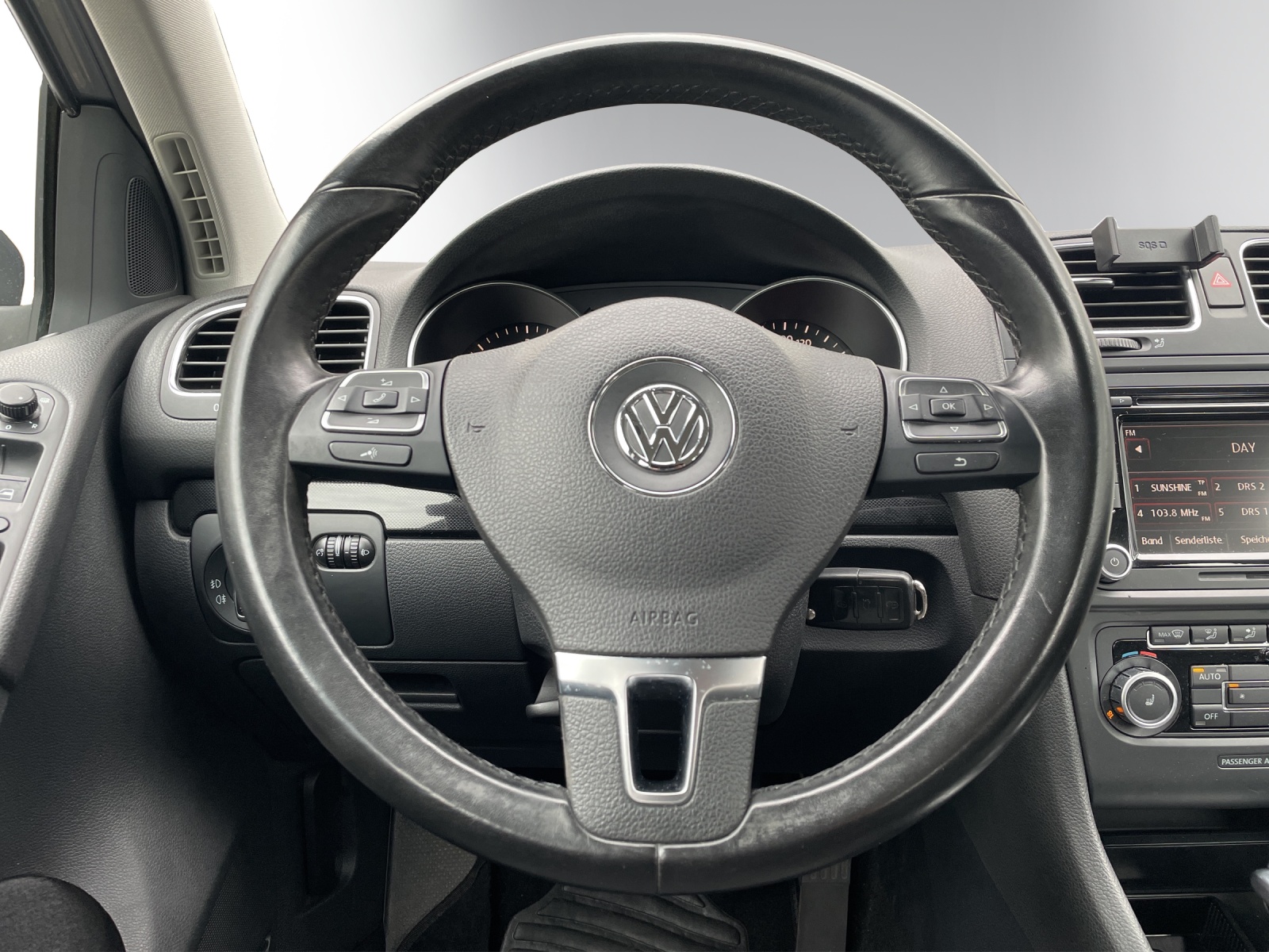 VW Golf 2.0 TDI Comfortline DSG-image-11