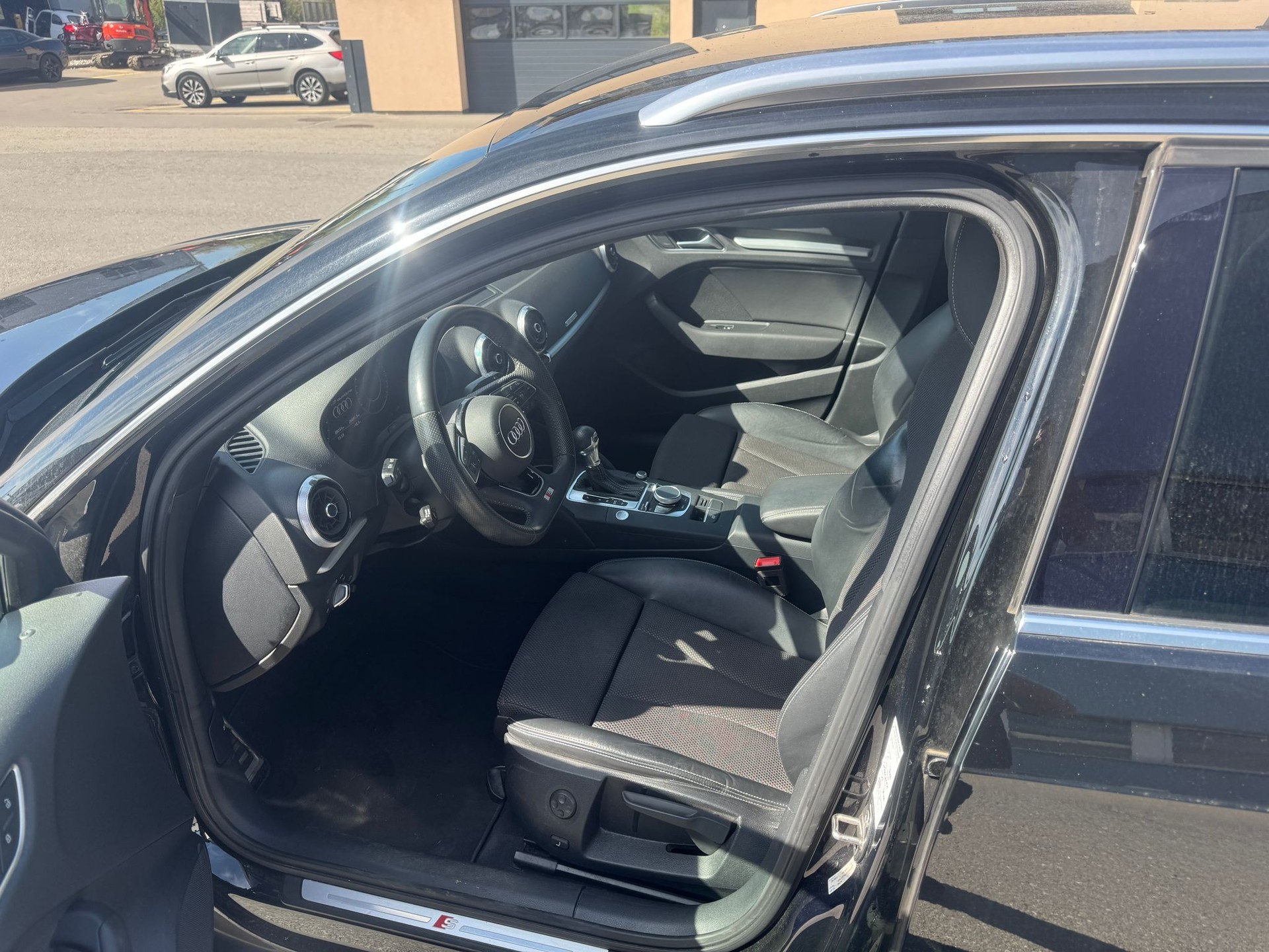 AUDI A3 Sportback 40 TFSI quattro S-tronic-image-8