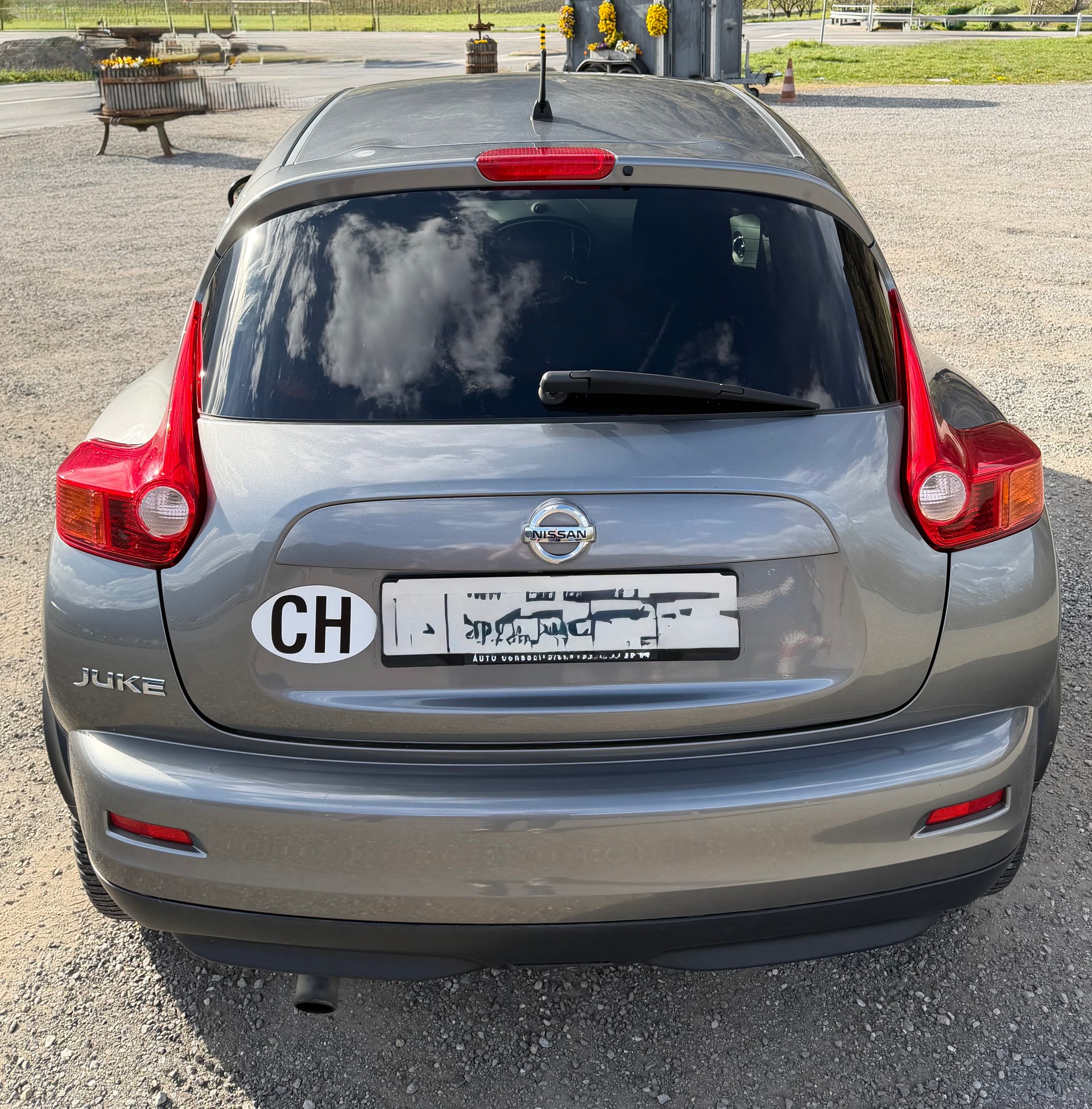 NISSAN Juke 1.6 DIG-T tekna-image-1