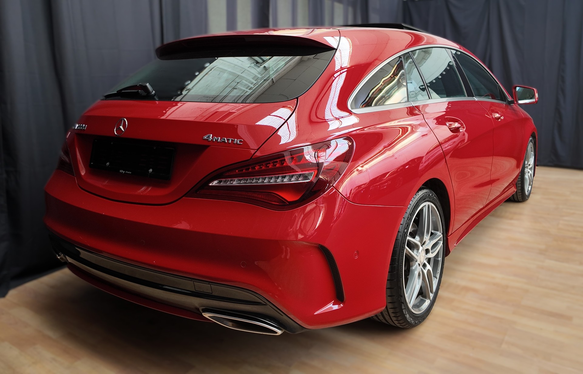 MERCEDES-BENZ CLA Shooting Brake 200 d Swiss Star Ed. 4M 7G-DCT-image-7