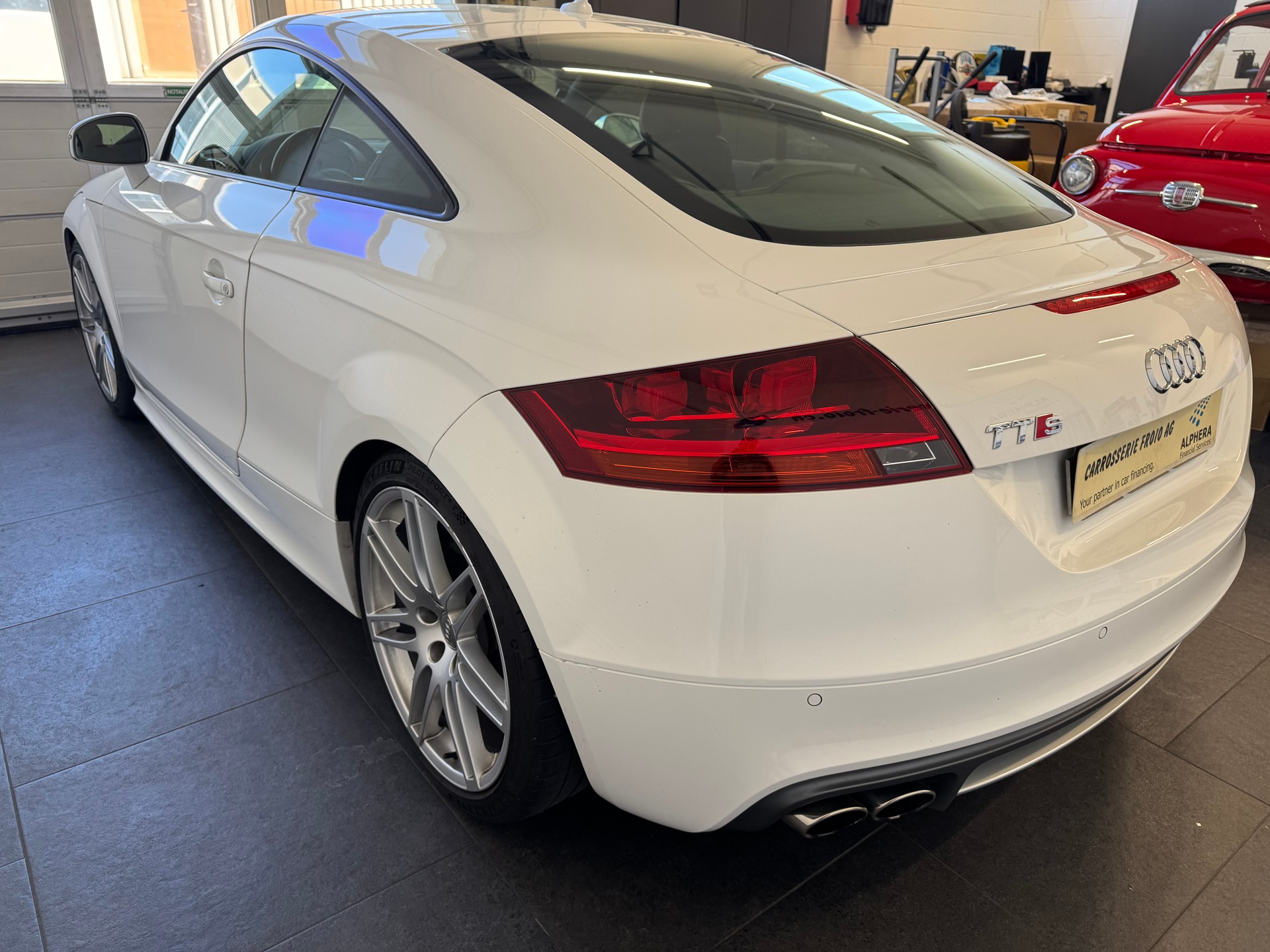 AUDI TTS Coupé 2.0 TFSI quattro S-tronic-showroom-element-2