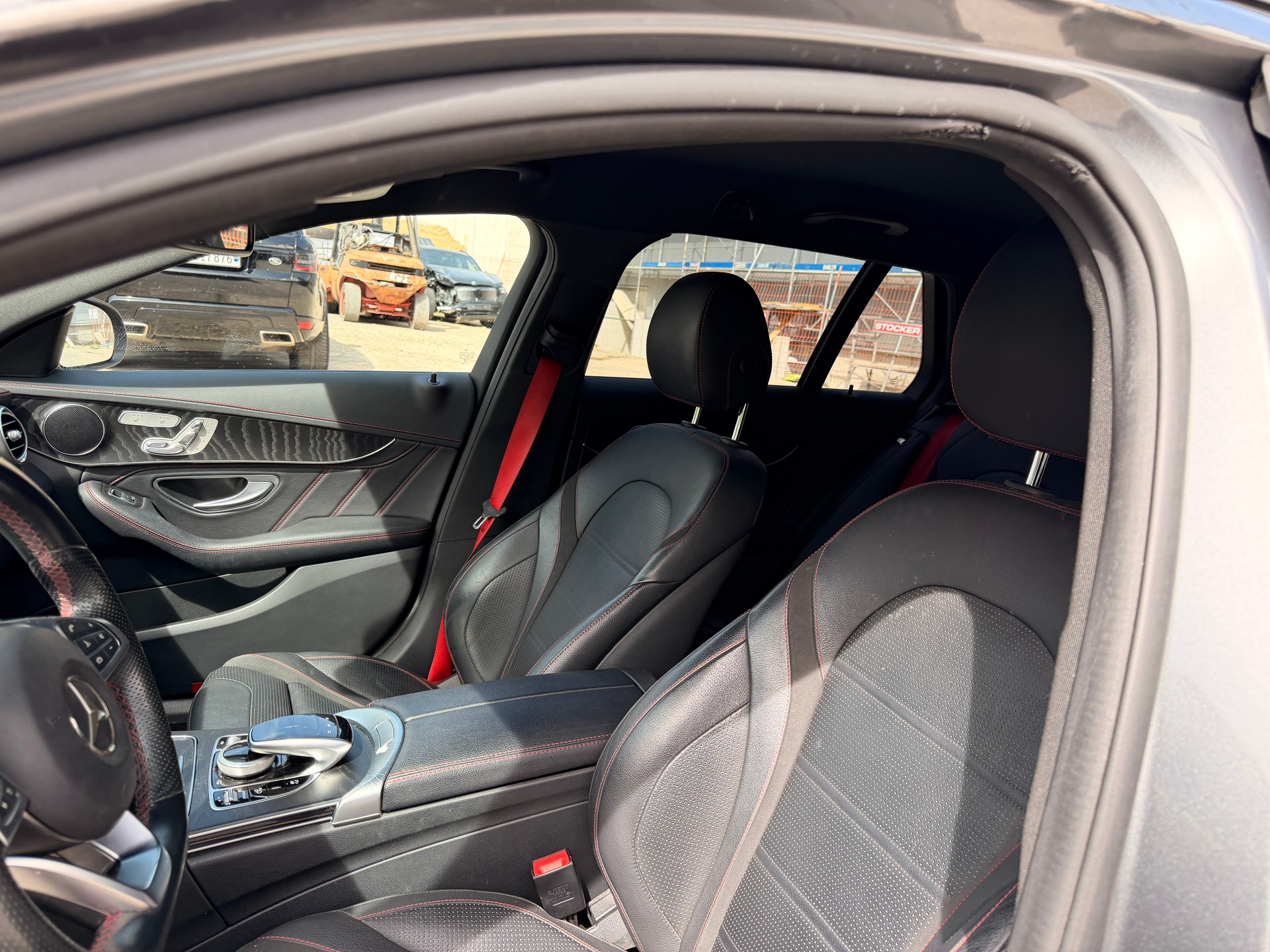 MERCEDES-BENZ C 43 AMG 4Matic 9G-Tronic-image-10