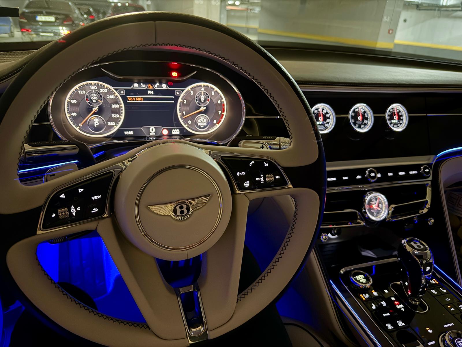 BENTLEY Flying Spur W12 6.0-image-5