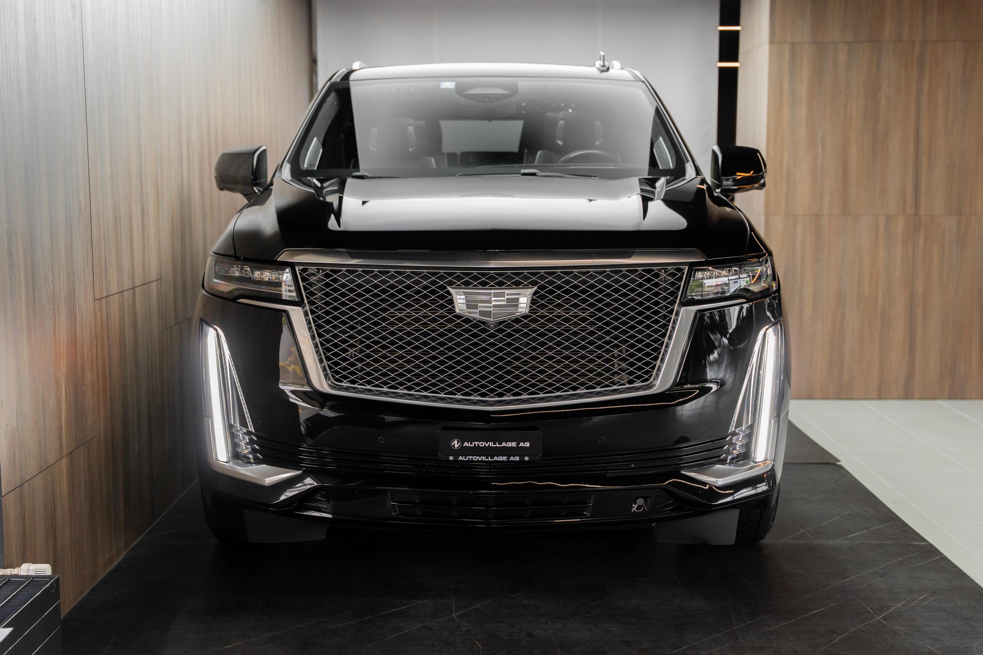 CADILLAC ESCALADE-image-29