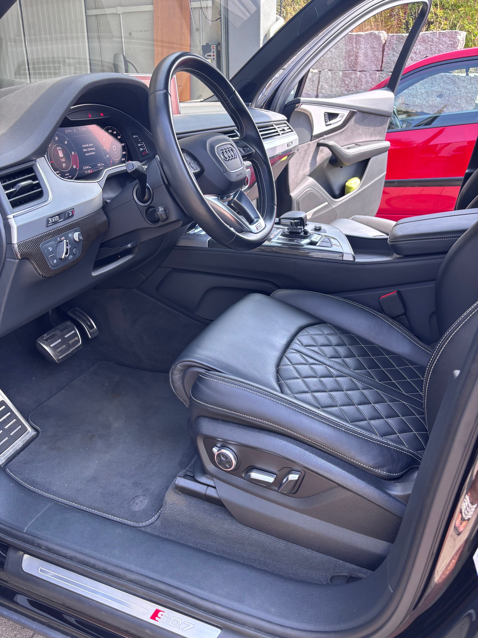AUDI 4.0 V8 TDI quattro T-Tronic-image-17