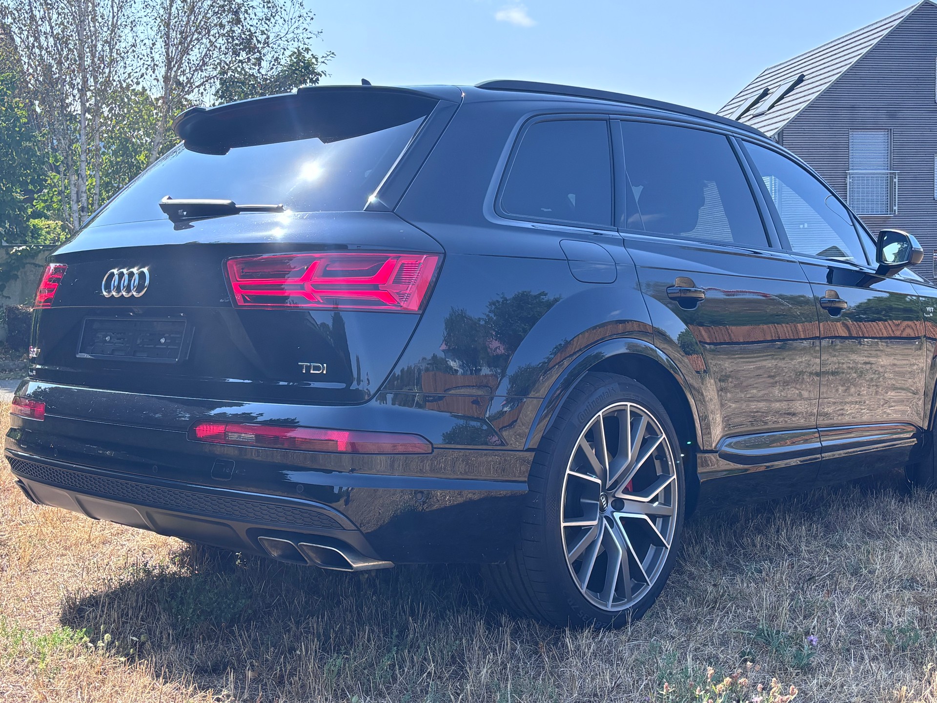 AUDI 4.0 V8 TDI quattro T-Tronic-image-2