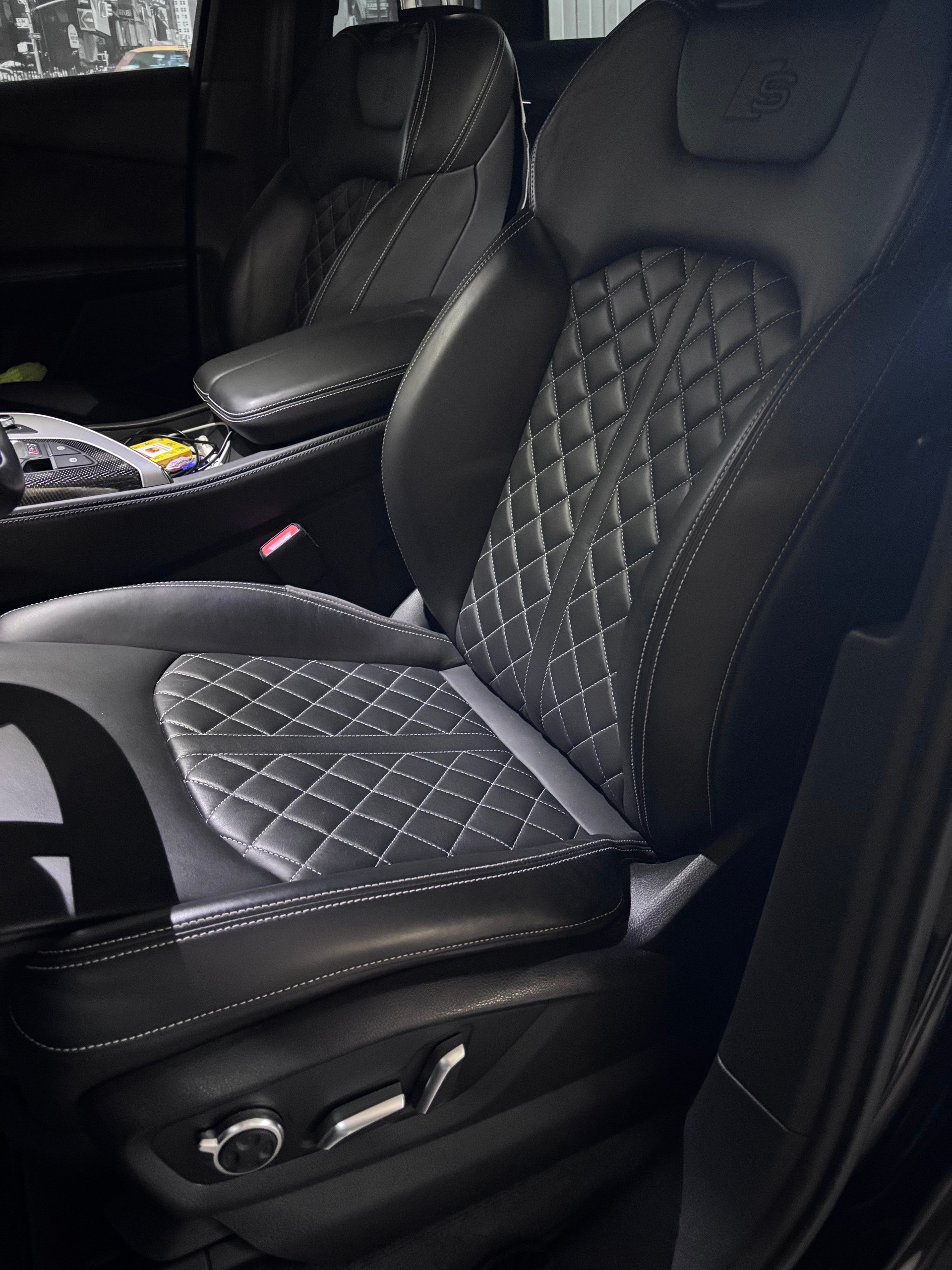 AUDI 4.0 V8 TDI quattro T-Tronic-image-12