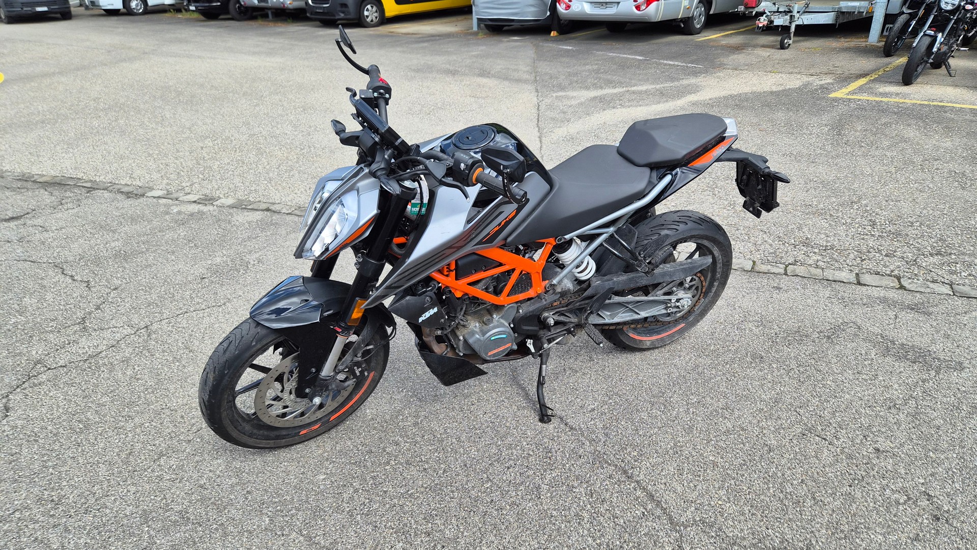KTM 125 Duke-image-6