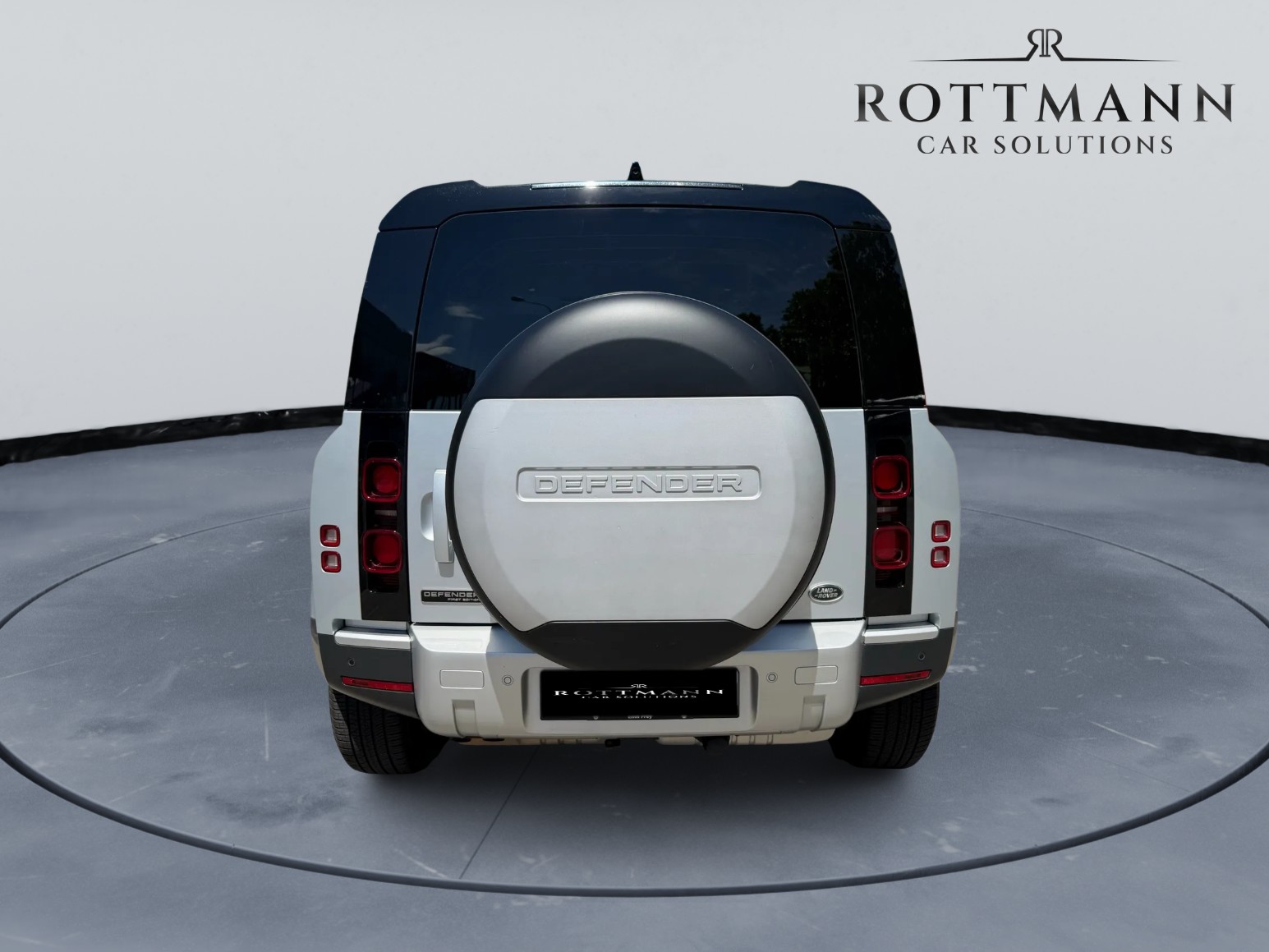 LAND ROVER Defender 110 3.0 D I6 250 First Edition AWD AT8-image-5