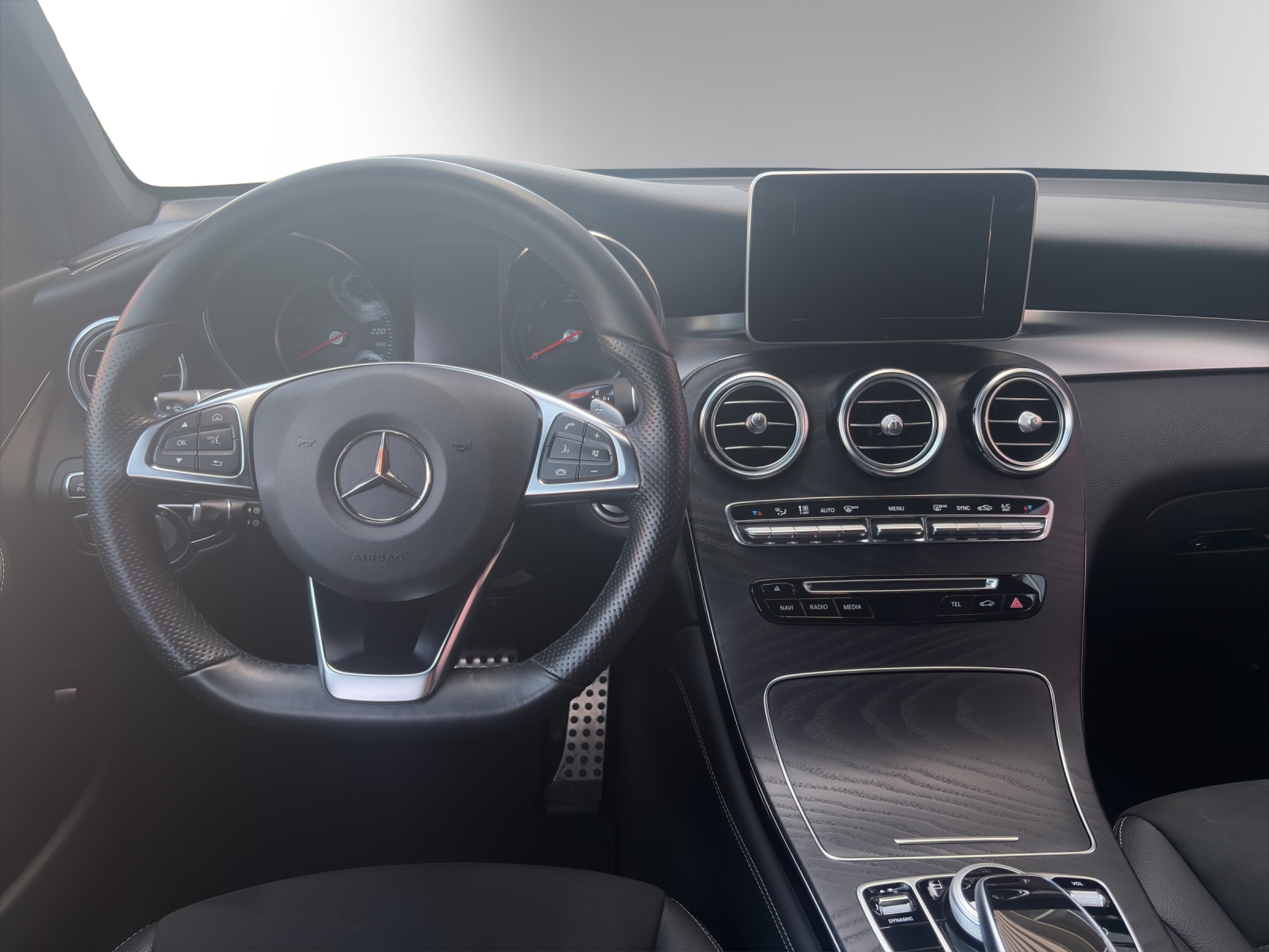 MERCEDES-BENZ GLC Coupé 250 d AMG 4M-image-10