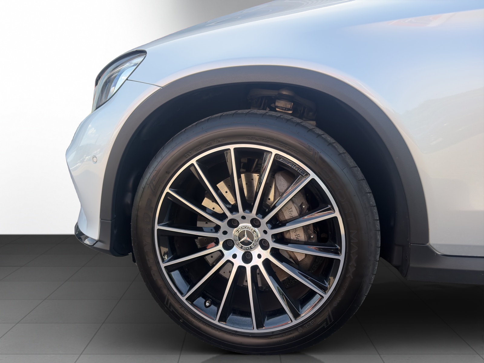 MERCEDES-BENZ GLC Coupé 250 d AMG 4M-showroom-element-3