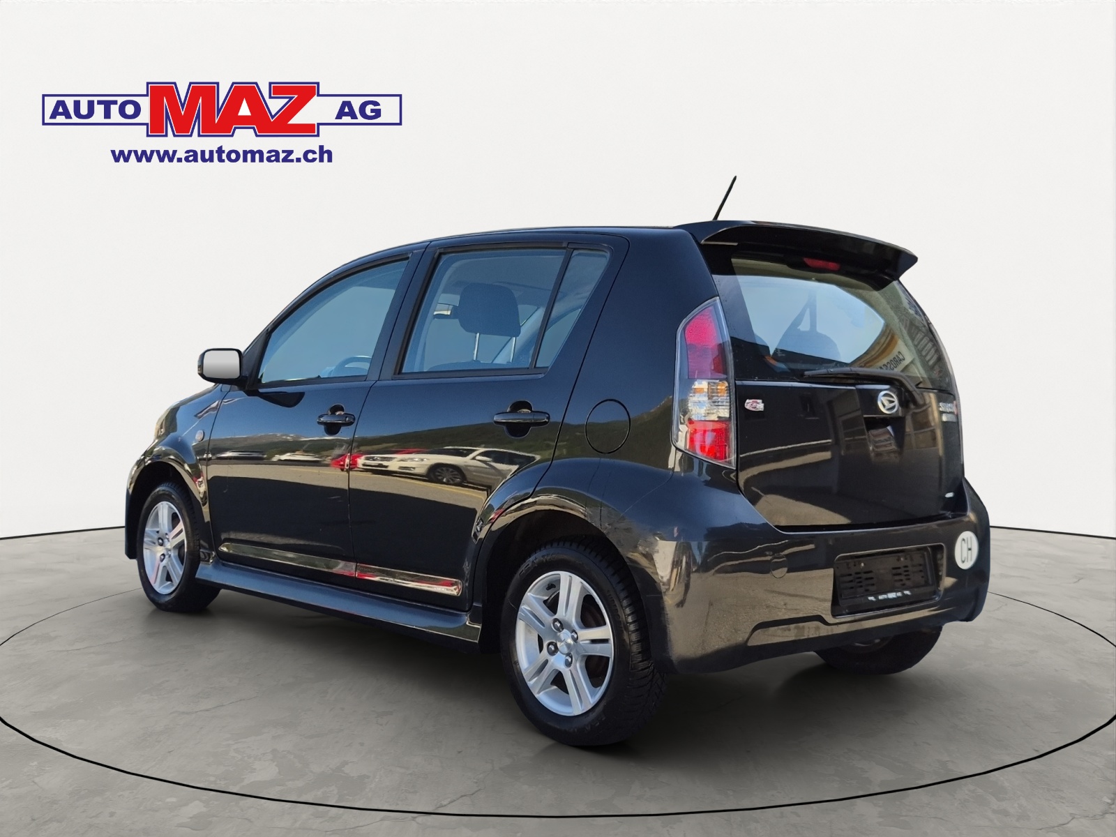 DAIHATSU Sirion 1.3 S Custom 4WD-showroom-element-3