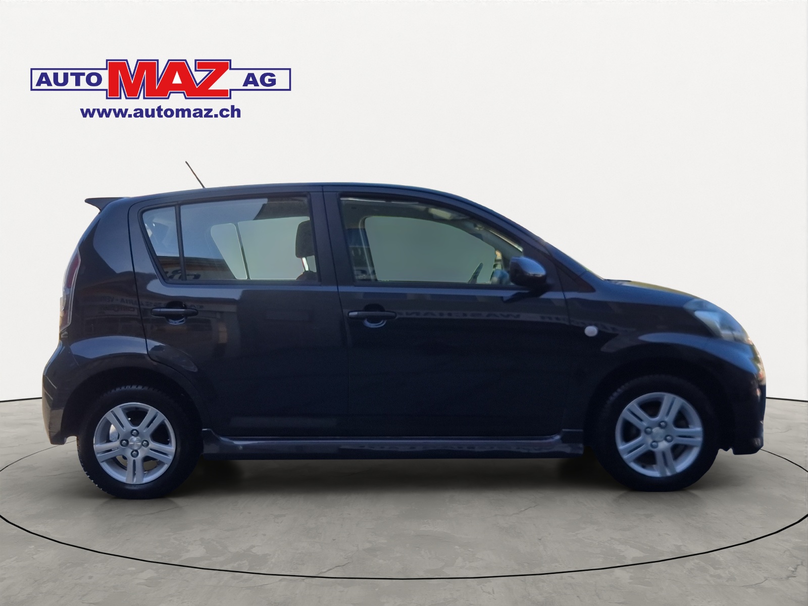 DAIHATSU Sirion 1.3 S Custom 4WD-image-6
