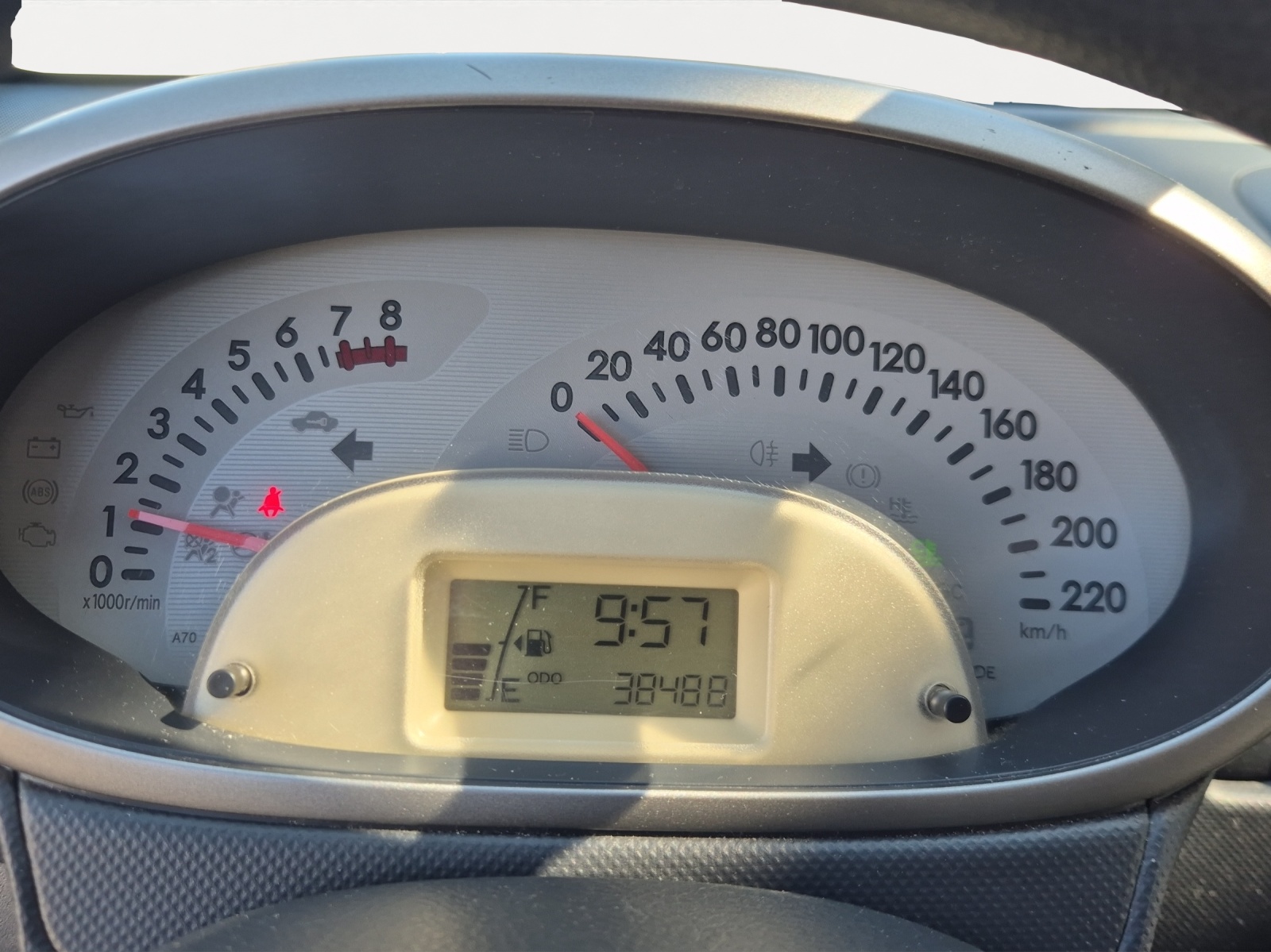 DAIHATSU Sirion 1.3 S Custom 4WD-image-9