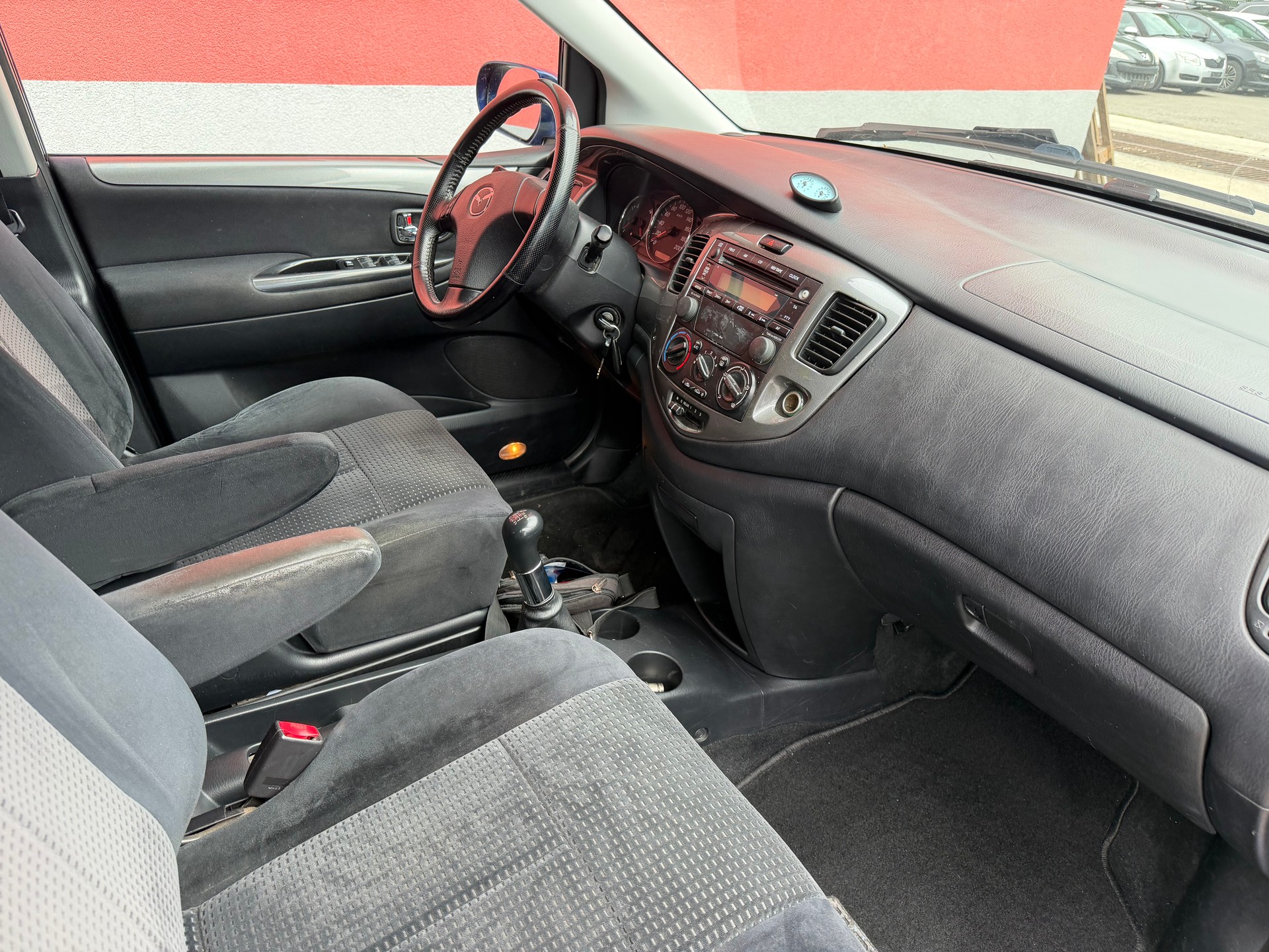 MAZDA MPV 2.0 D 16V Exclusive Karakuri-image-6