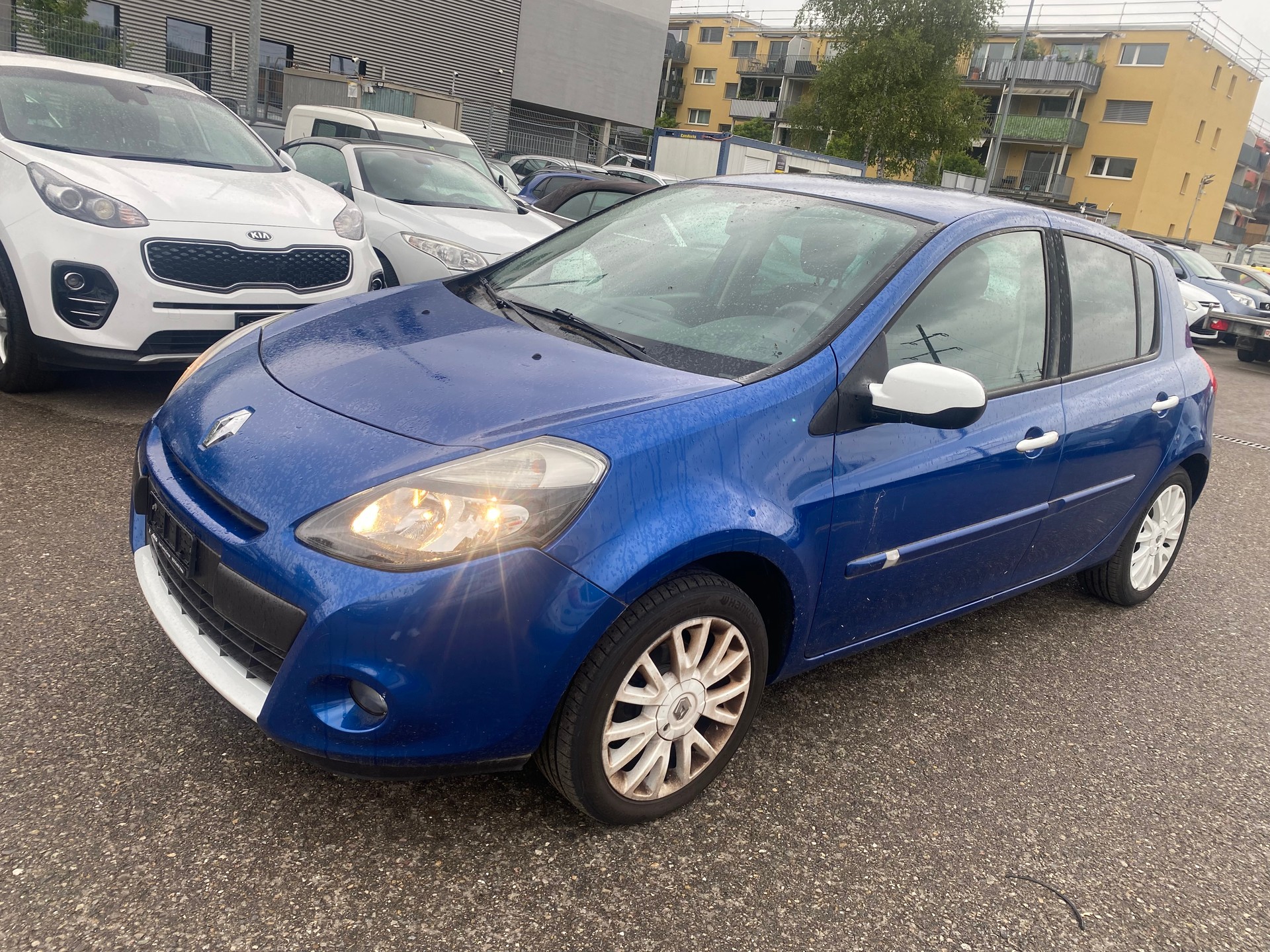 RENAULT Clio 1.2 16V Turbo 20th Edition-image-1