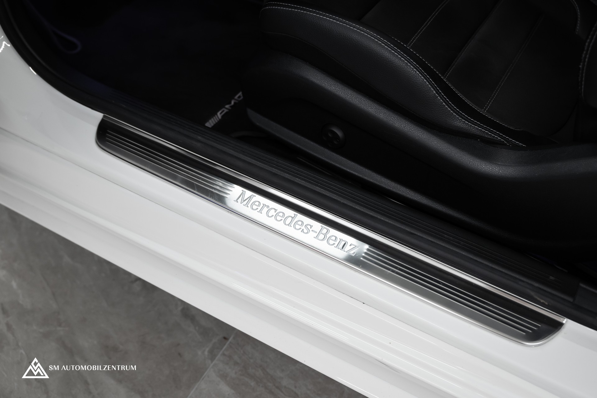 MERCEDES-BENZ C 200 4matic Coupé / Burmester / Memory / 360° / Alcantara-image-18