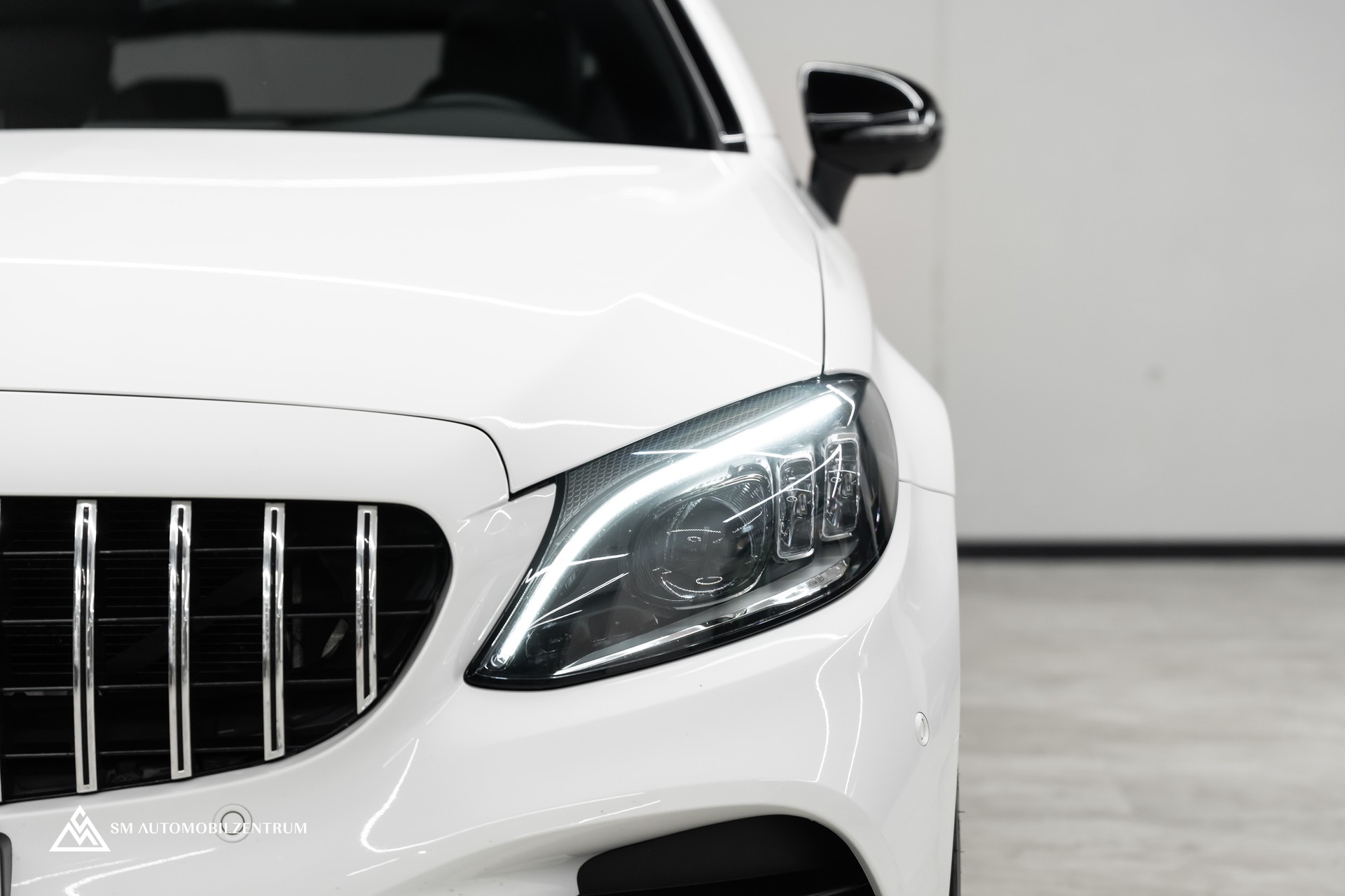 MERCEDES-BENZ C 200 4matic Coupé / Burmester / Memory / 360° / Alcantara-showroom-element-2