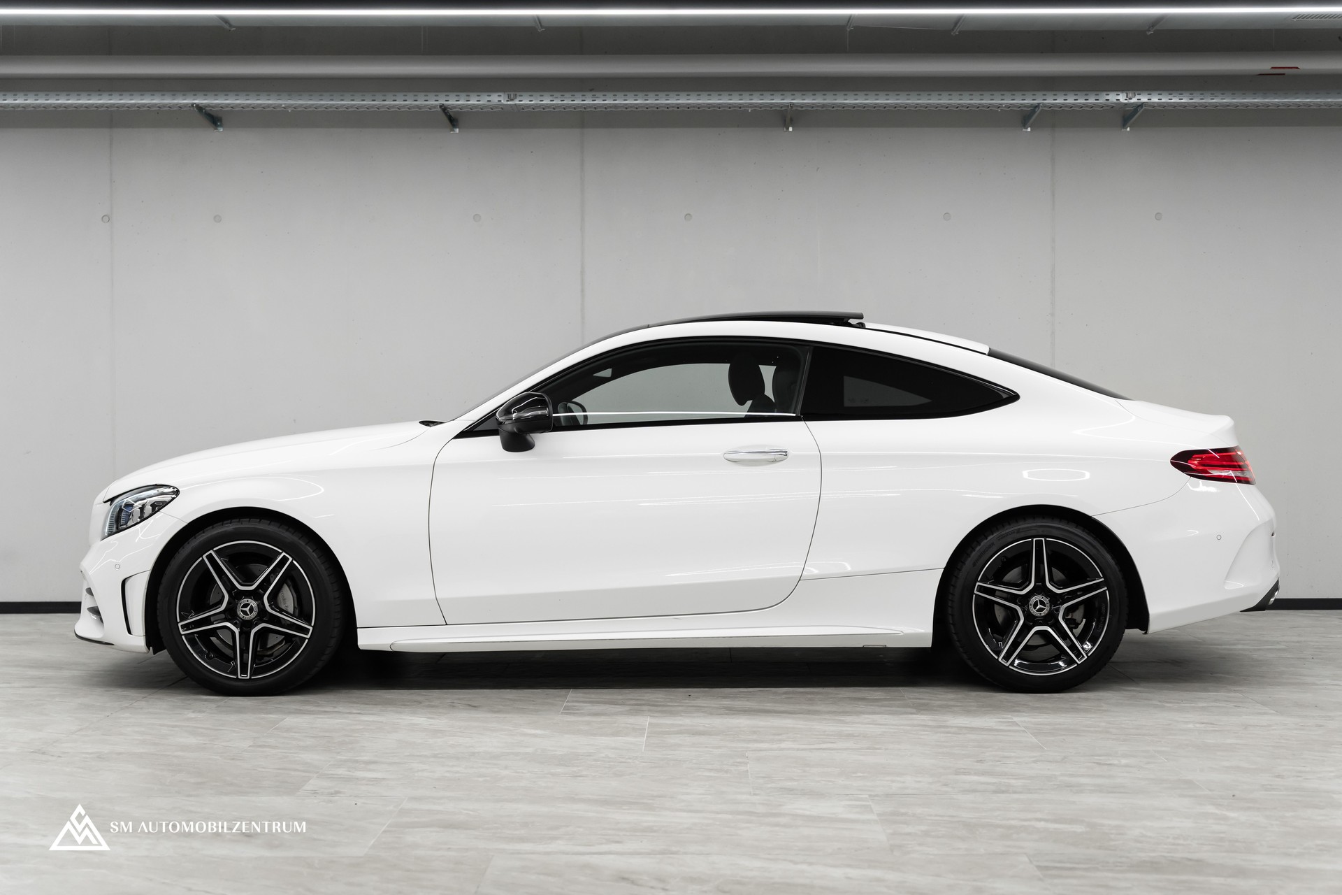 MERCEDES-BENZ C 200 4matic Coupé / Burmester / Memory / 360° / Alcantara-image-4