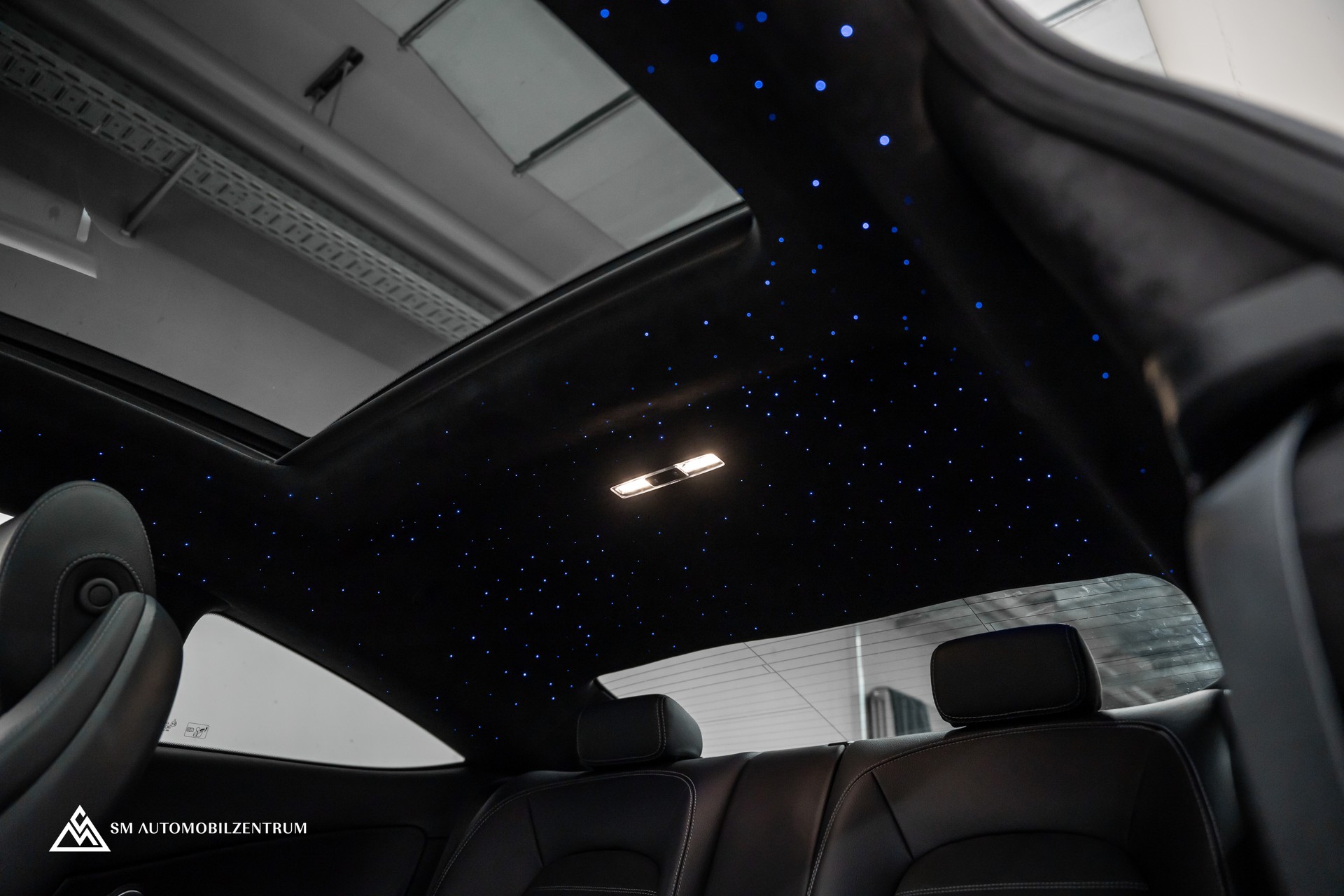 MERCEDES-BENZ C 200 4matic Coupé / Burmester / Memory / 360° / Alcantara-image-22