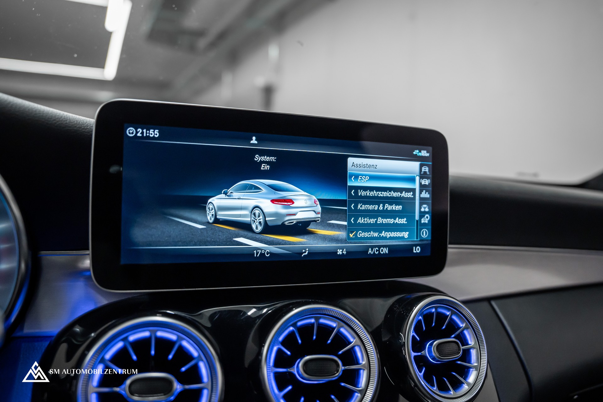 MERCEDES-BENZ C 200 4matic Coupé / Burmester / Memory / 360° / Alcantara-image-34
