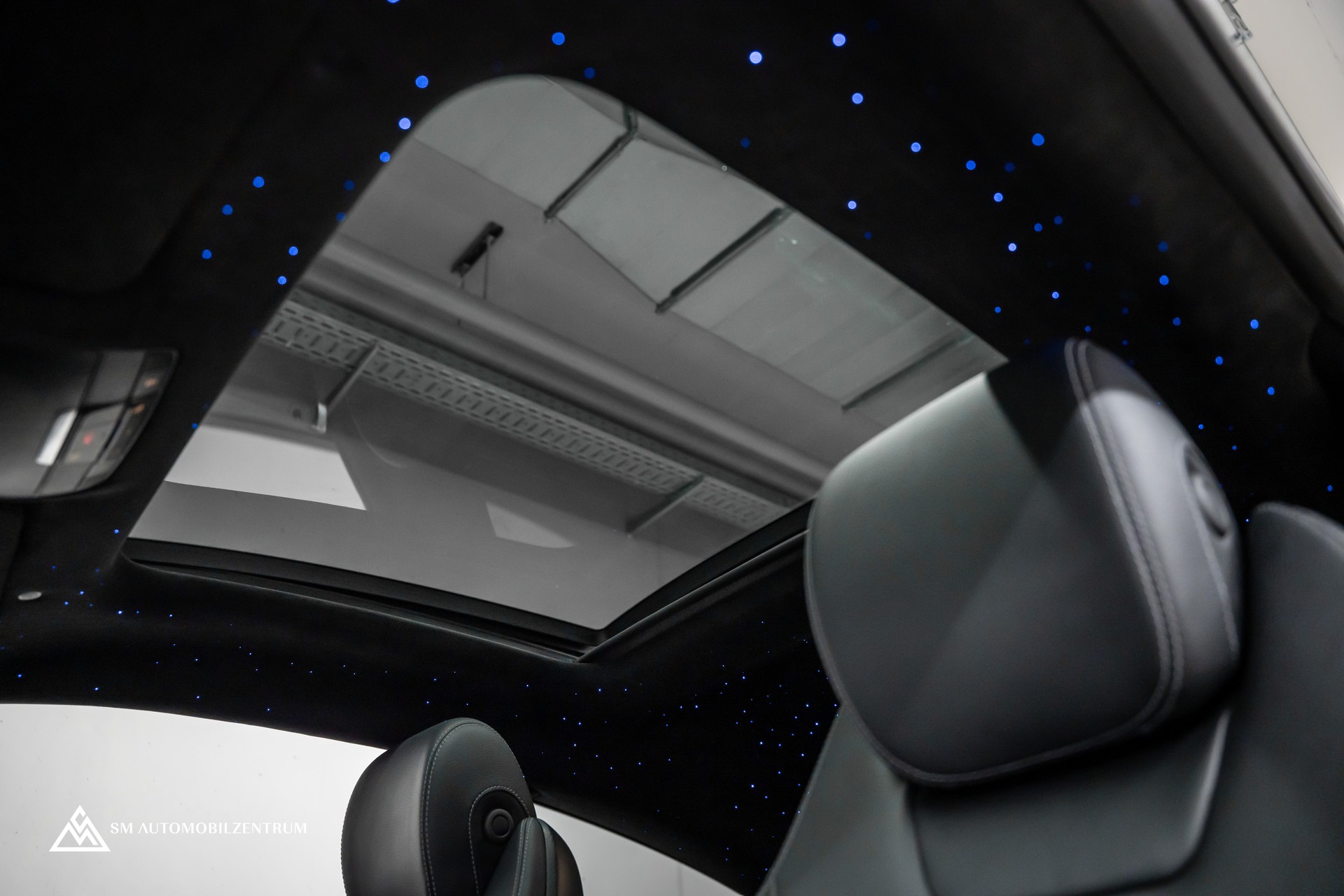 MERCEDES-BENZ C 200 4matic Coupé / Burmester / Memory / 360° / Alcantara-image-21