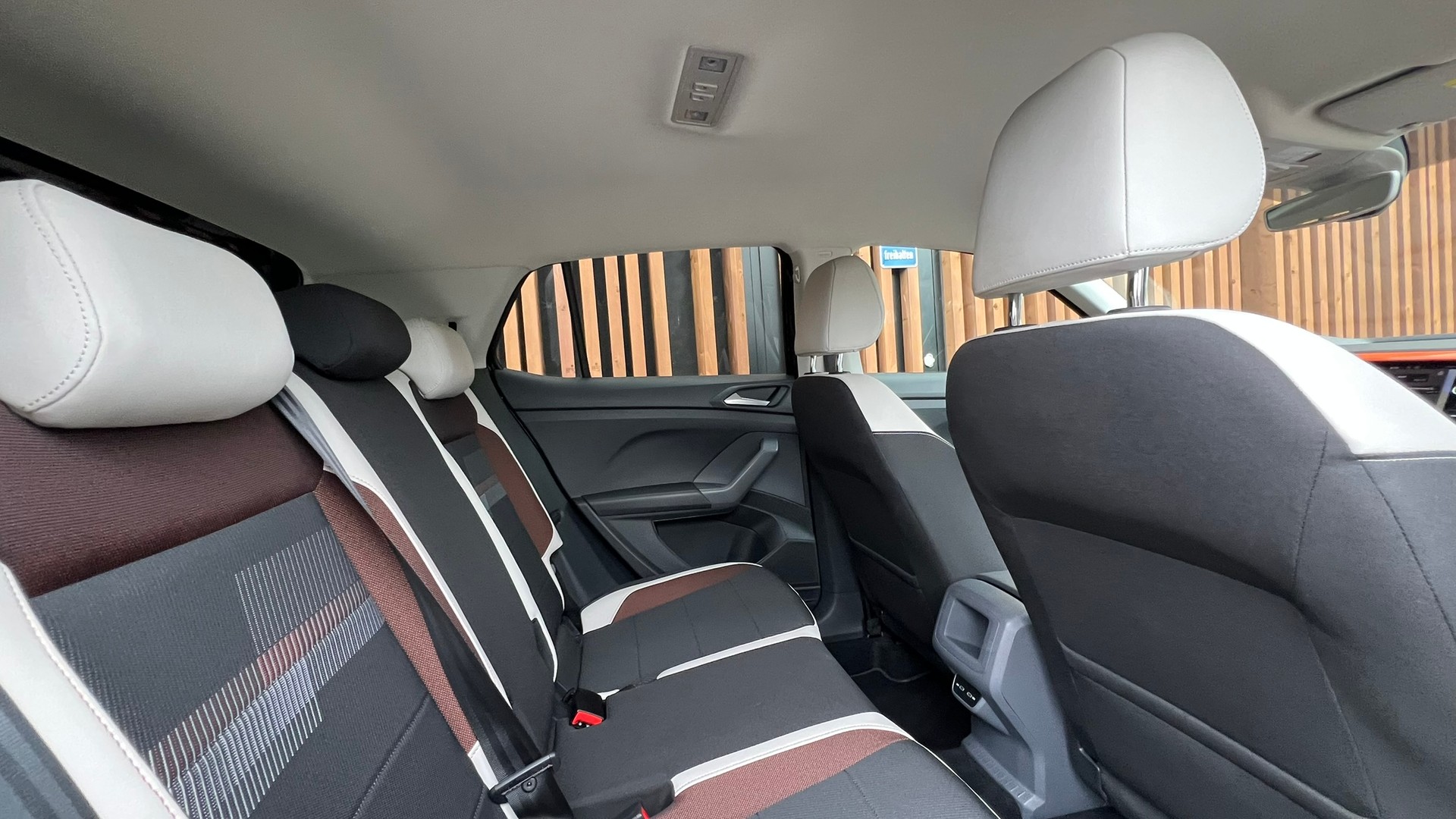 VW T-CROSS 1.5 TSI EVO ACT ENERGETIC ORANGE STYLE DSG l 150 PS-image-27