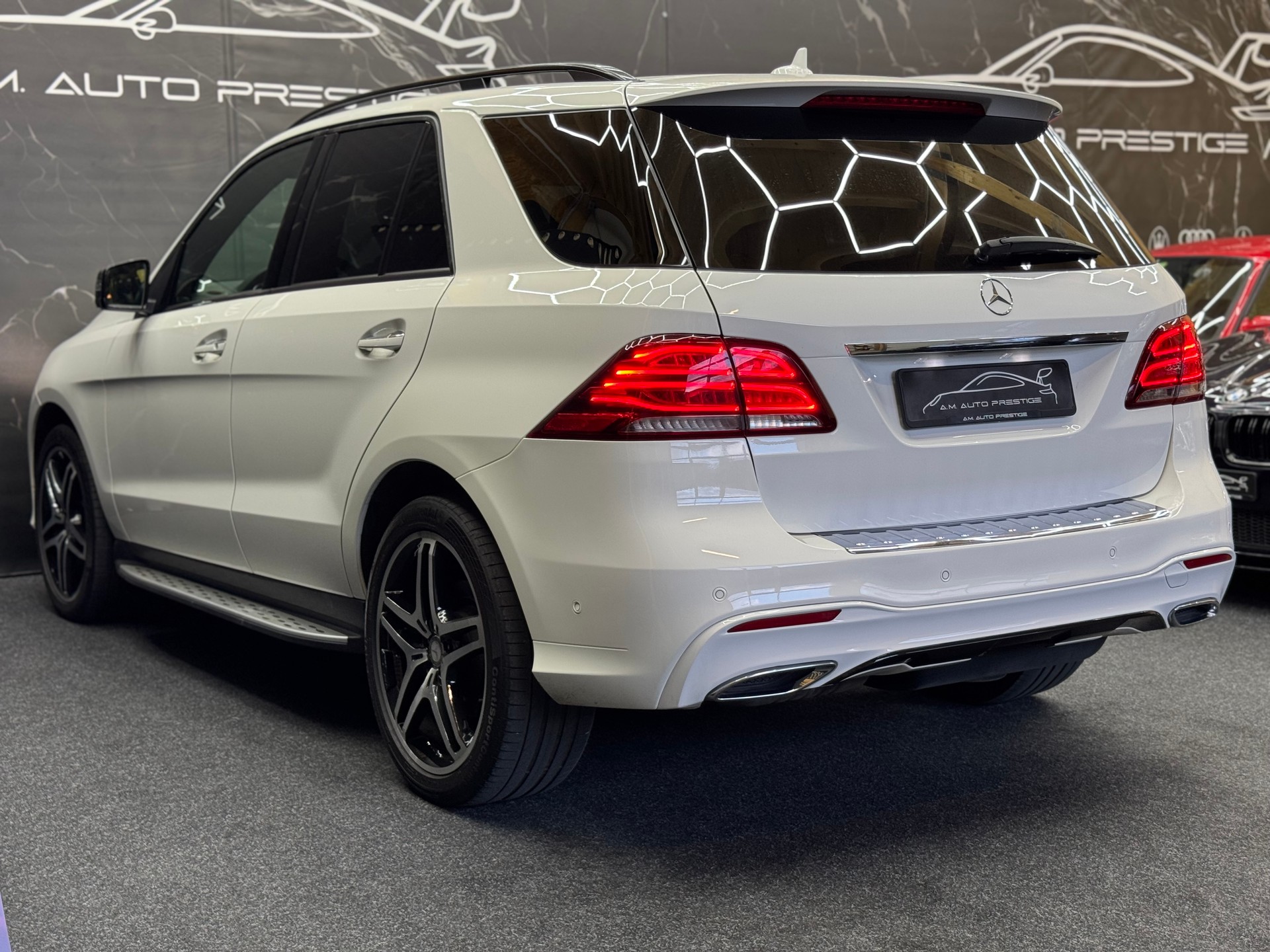 MERCEDES-BENZ GLE 350 d Executive 4Matic 9G-Tronic-image-5