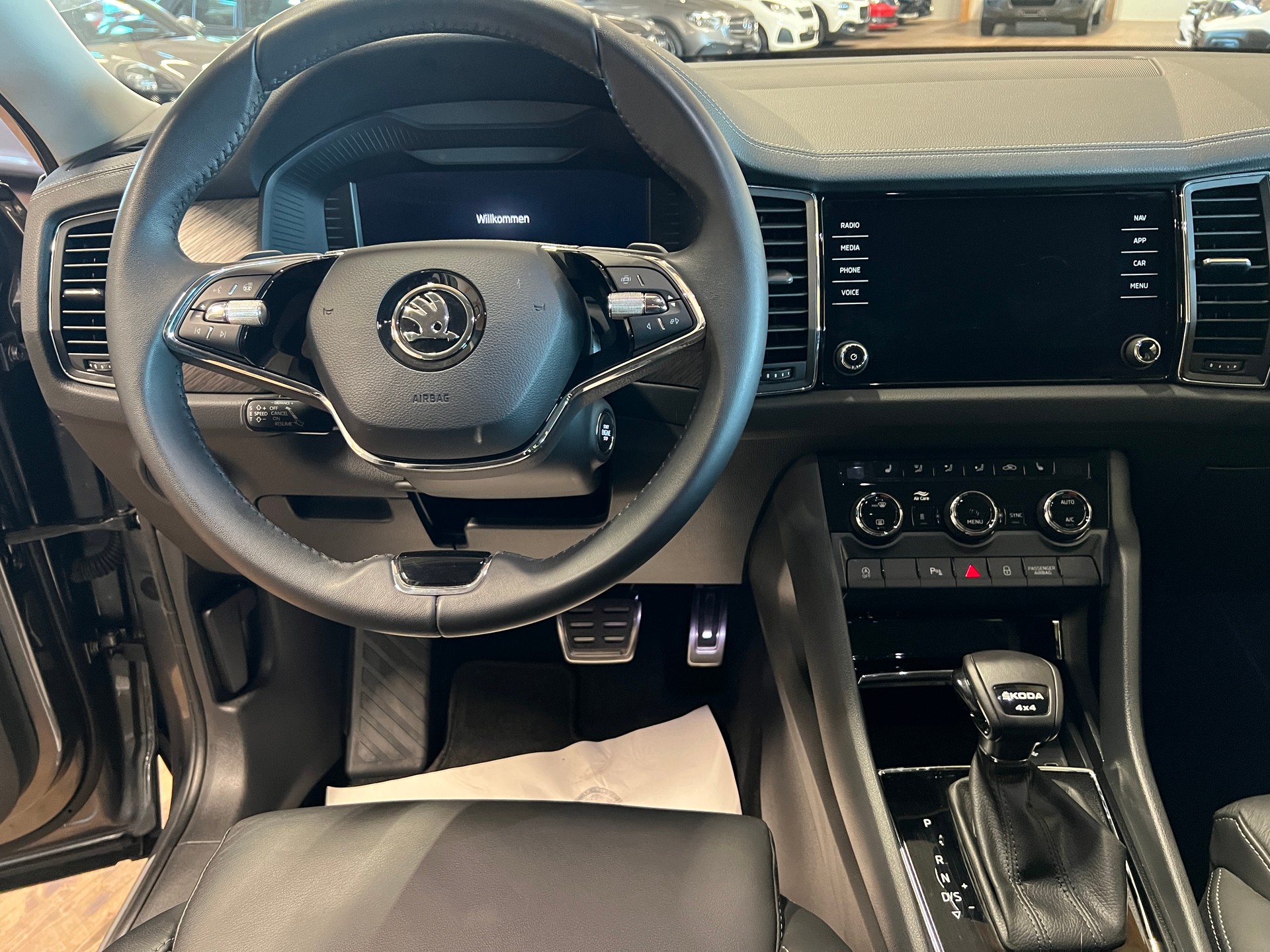 SKODA Kodiaq 2.0 TDI CR Style 4x4 DSG-image-9