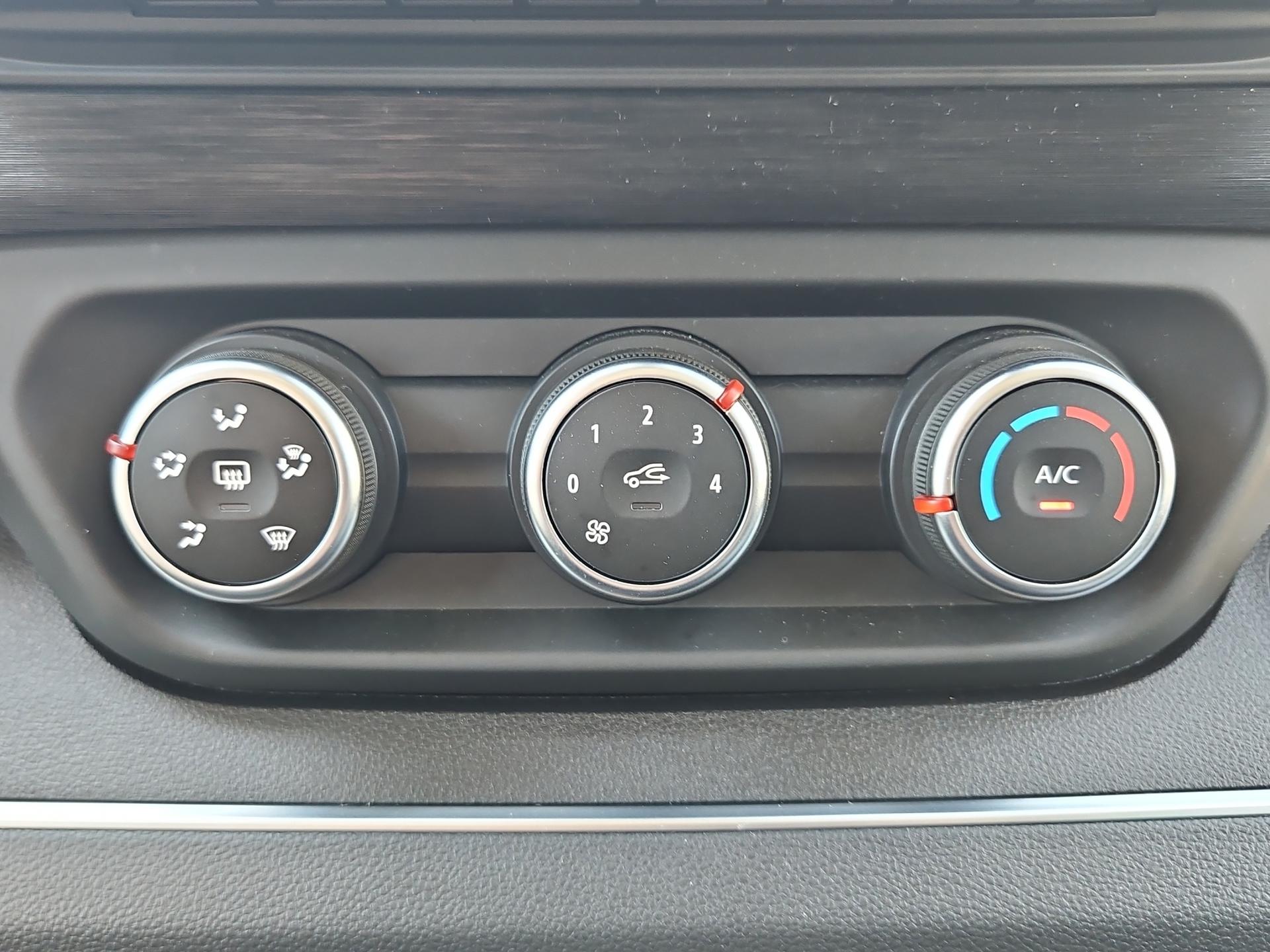 RENAULT Trafic Blue dCi 150 Passenger Techno-image-17