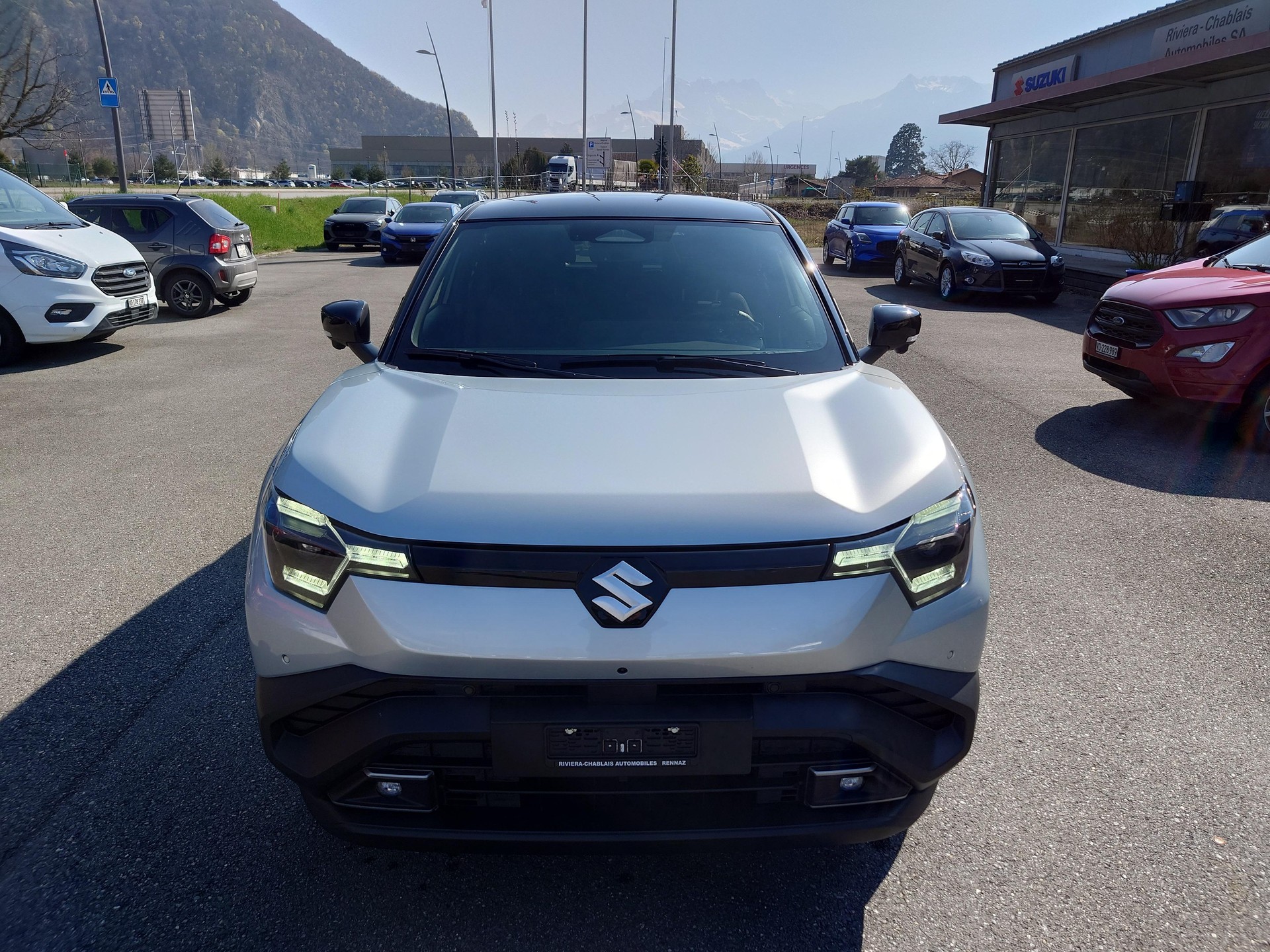 SUZUKI e Vitara Compact Top 4x4-showroom-element-2