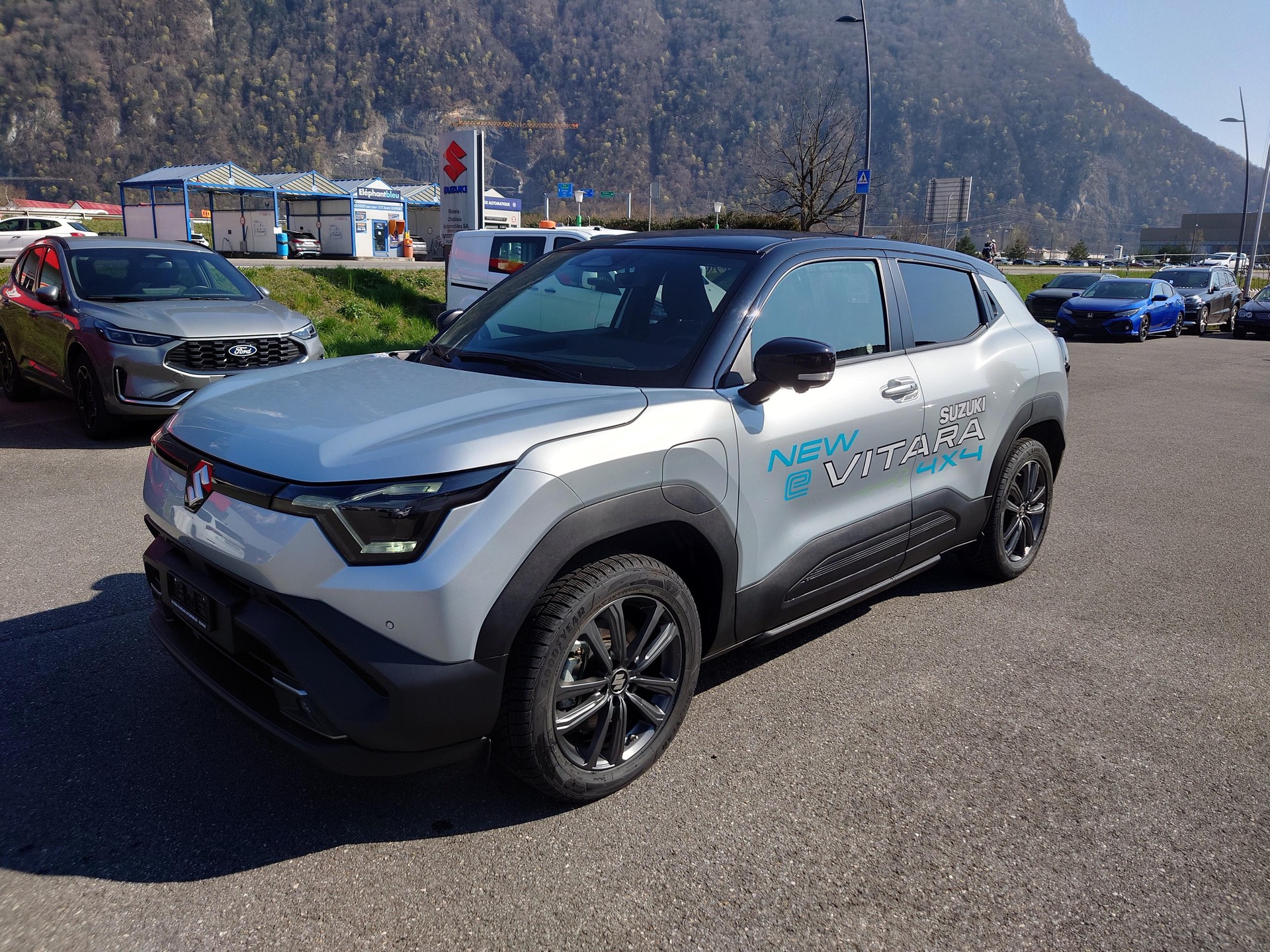 SUZUKI e Vitara Compact Top 4x4-showroom-element-1