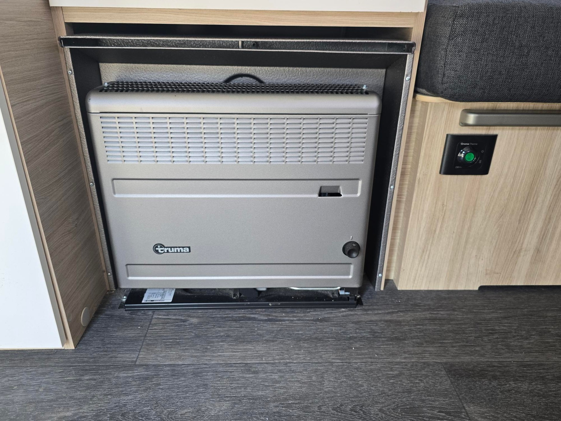 TRIGANO SILVER MINI FREESTYLE 290 HUBDACH-image-9