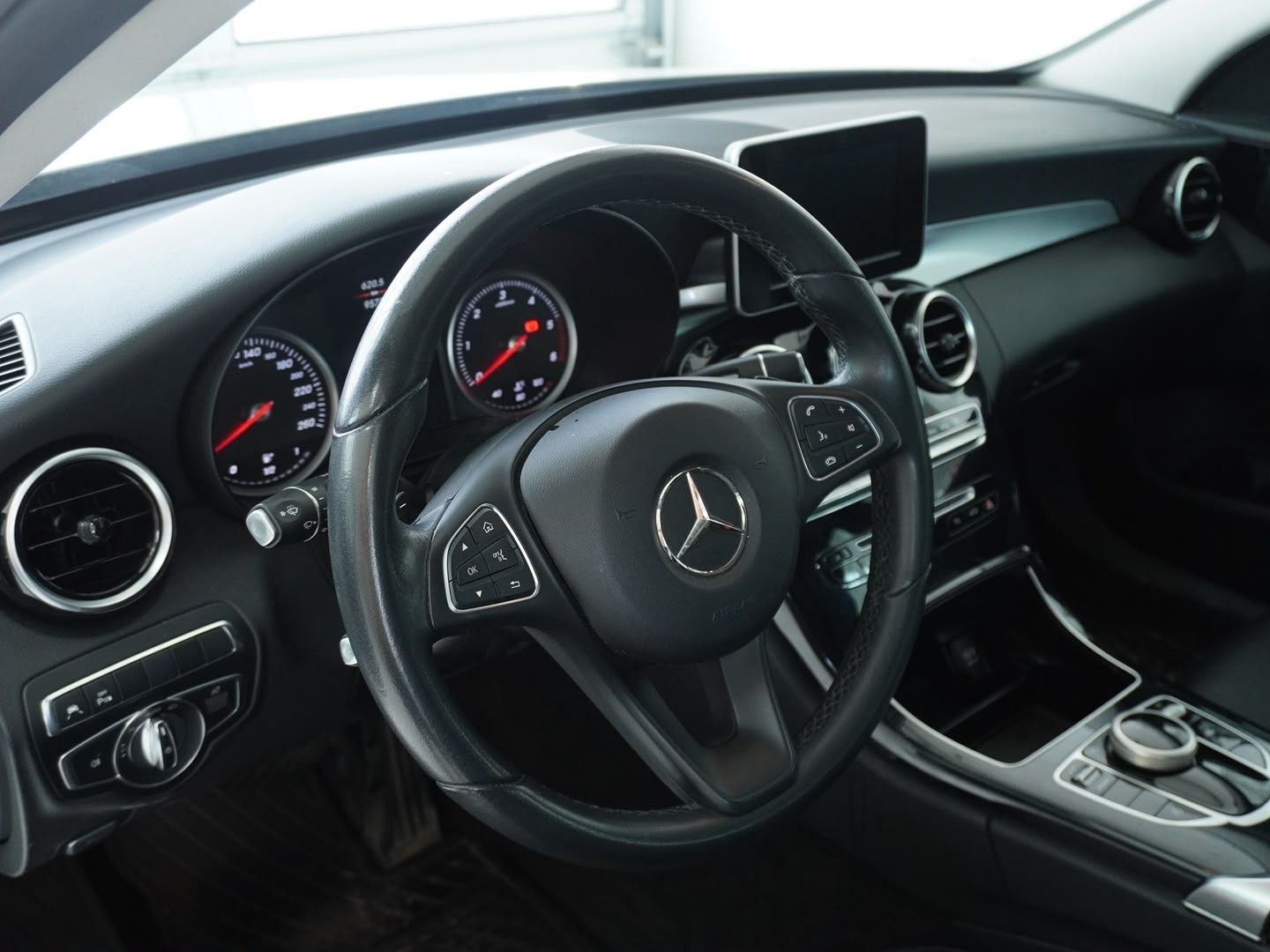 MERCEDES-BENZ C 250 BlueTEC Swiss Star 4Matic 9G-Tronic-showroom-element-2