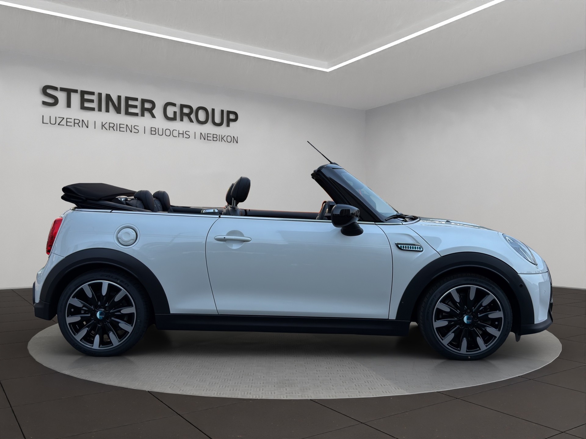 MINI Cooper S Cabriolet DKG-showroom-element-3