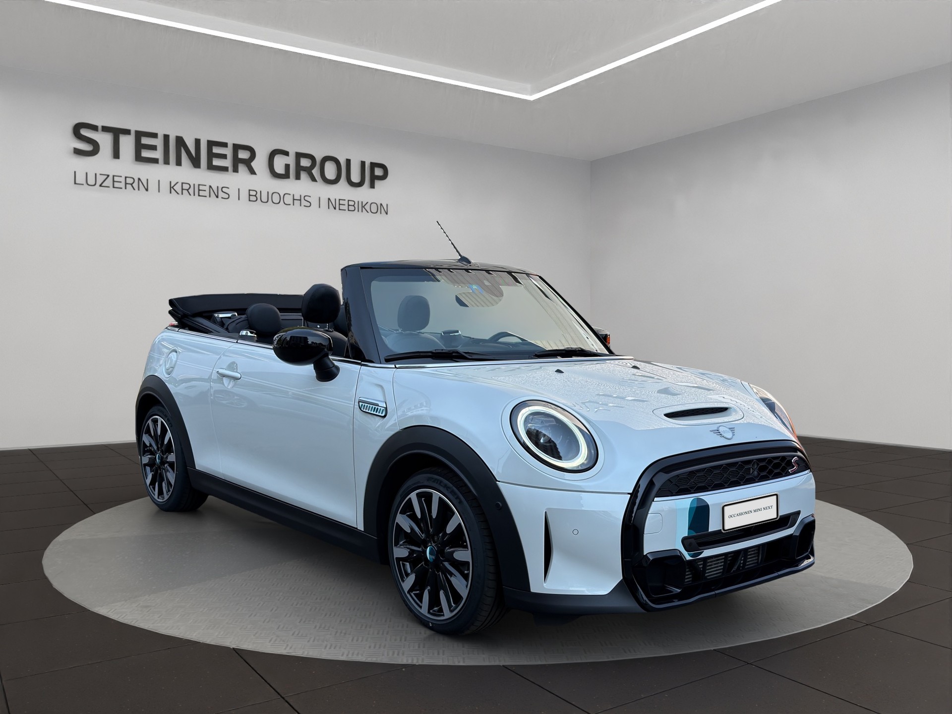 MINI Cooper S Cabriolet DKG-showroom-element-2
