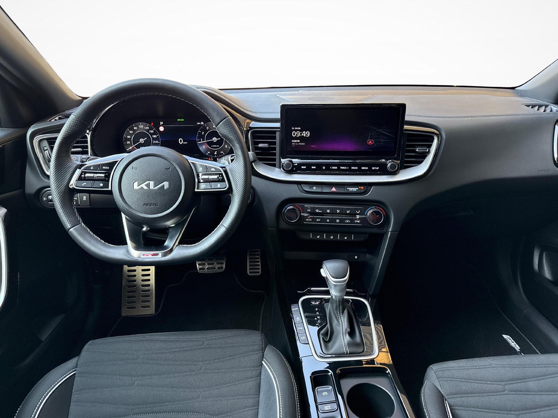 KIA Ceed SW 1.5 T-GDi GT-Line-image-8
