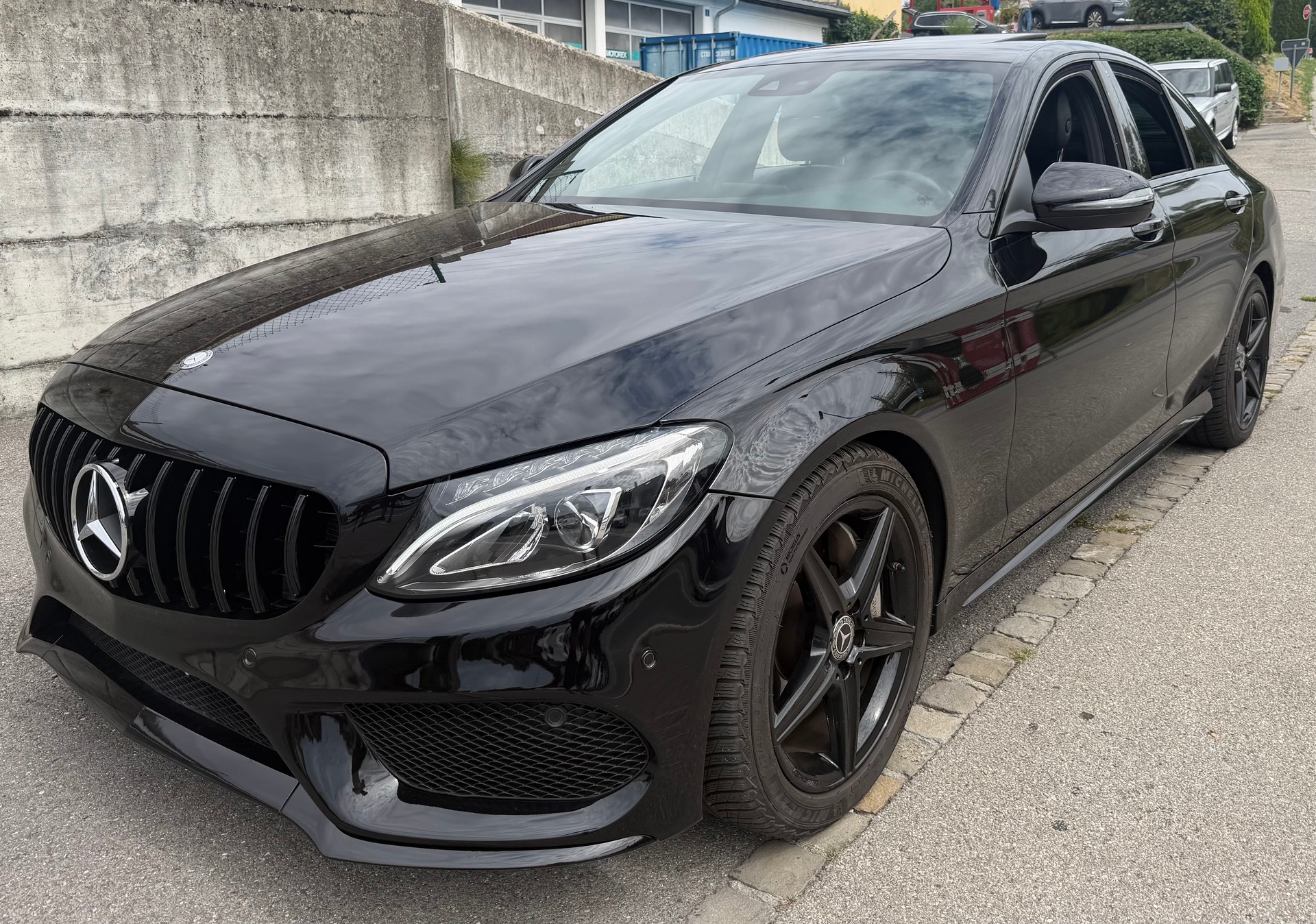 MERCEDES-BENZ C 250 AMG Line 7G-Tronic-showroom-element-1