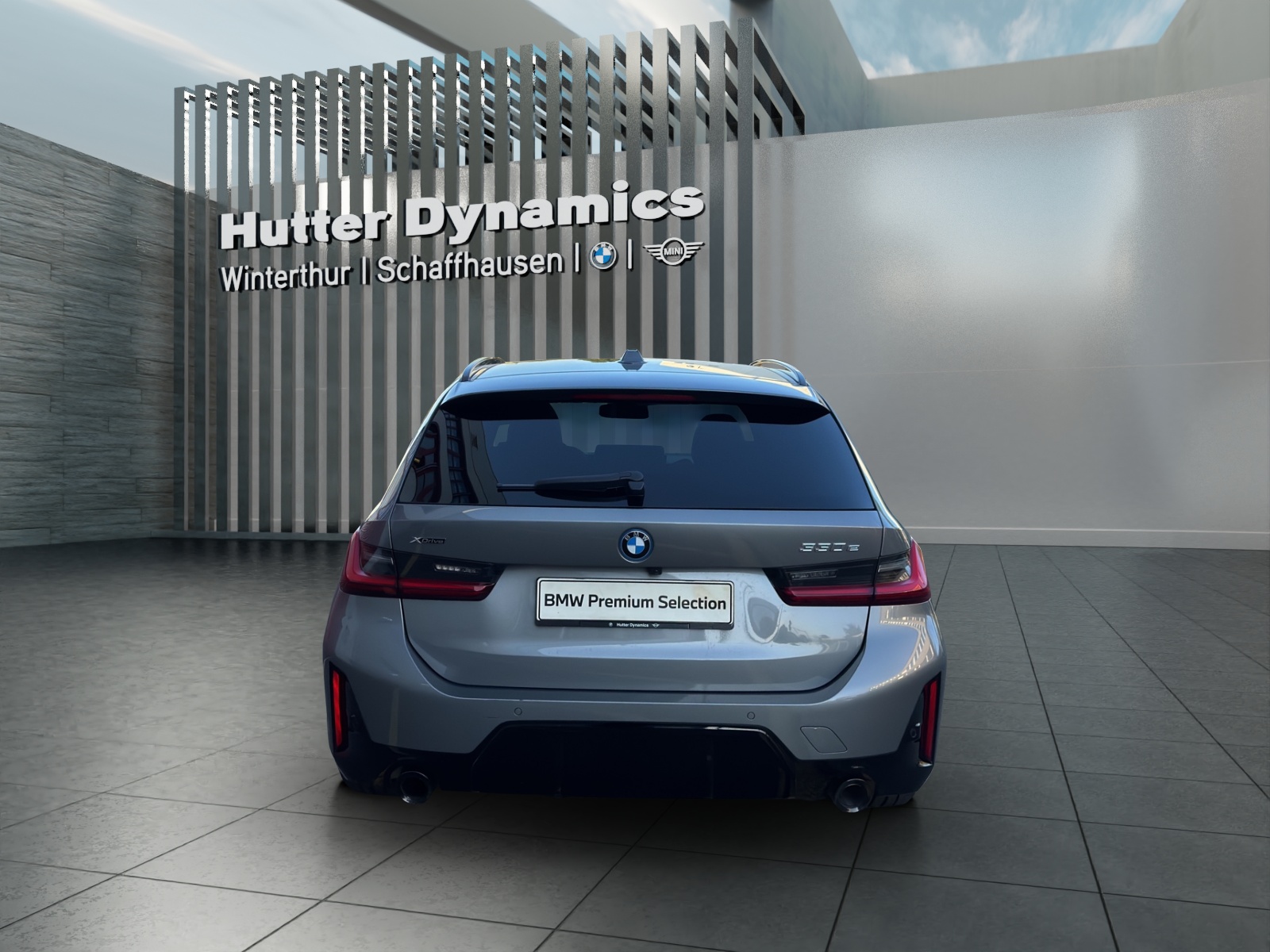 BMW 330e xDrive Touring M AERODYNAMIKPAKET-image-6