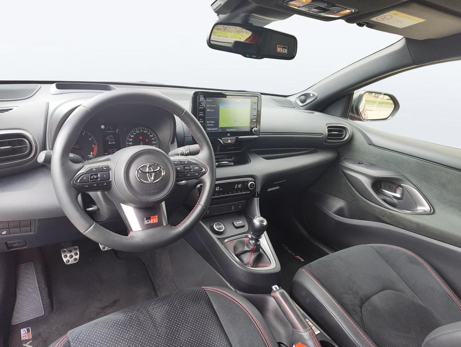 TOYOTA GR Yaris 1.6 Turbo Sport 4x4-image-12