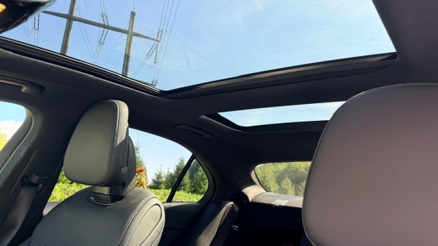 MERCEDES-BENZ C 220 d Swiss Star AMG Line 4matic-image-3