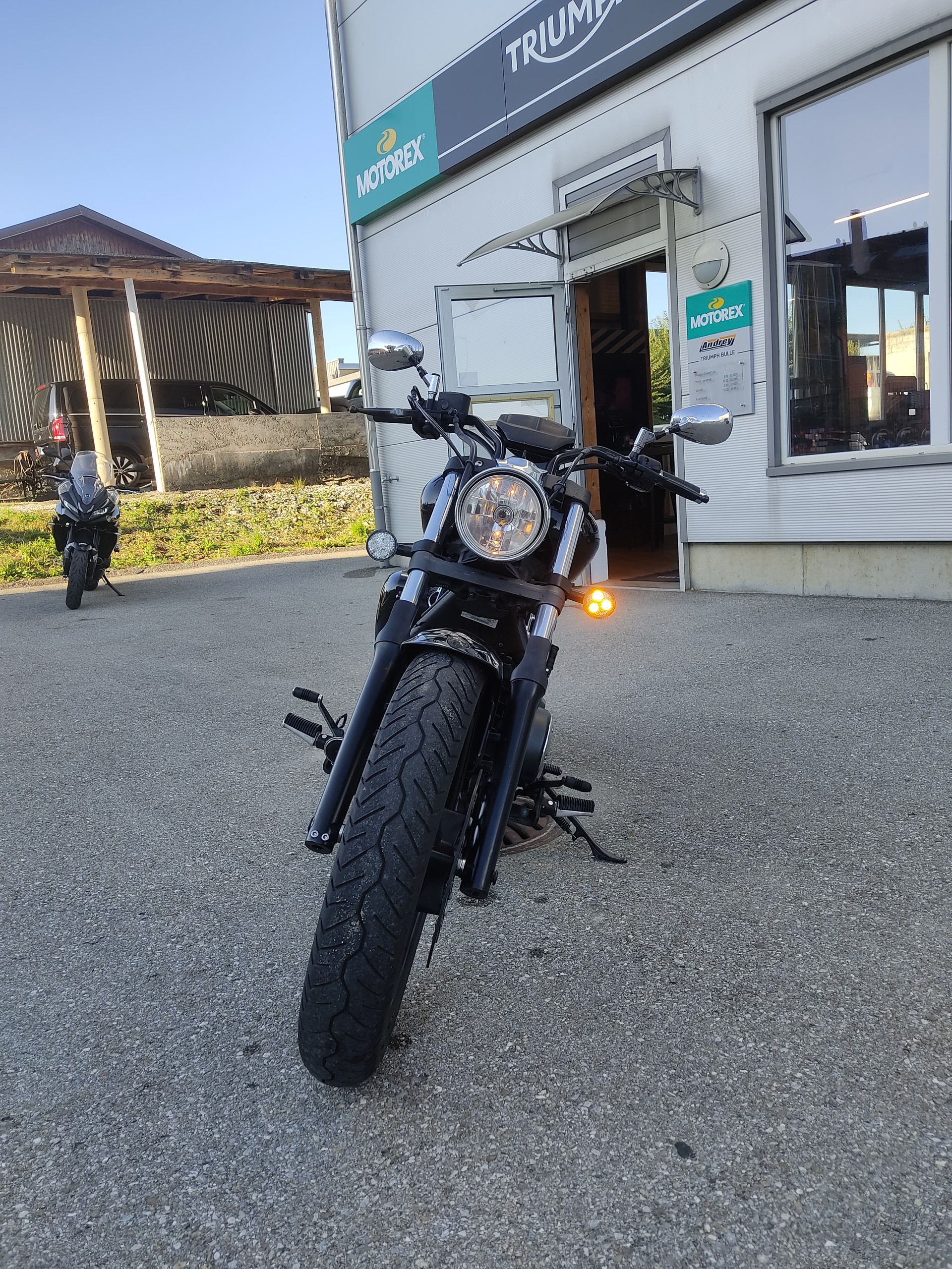 YAMAHA XVS 1300 Custom-image-7