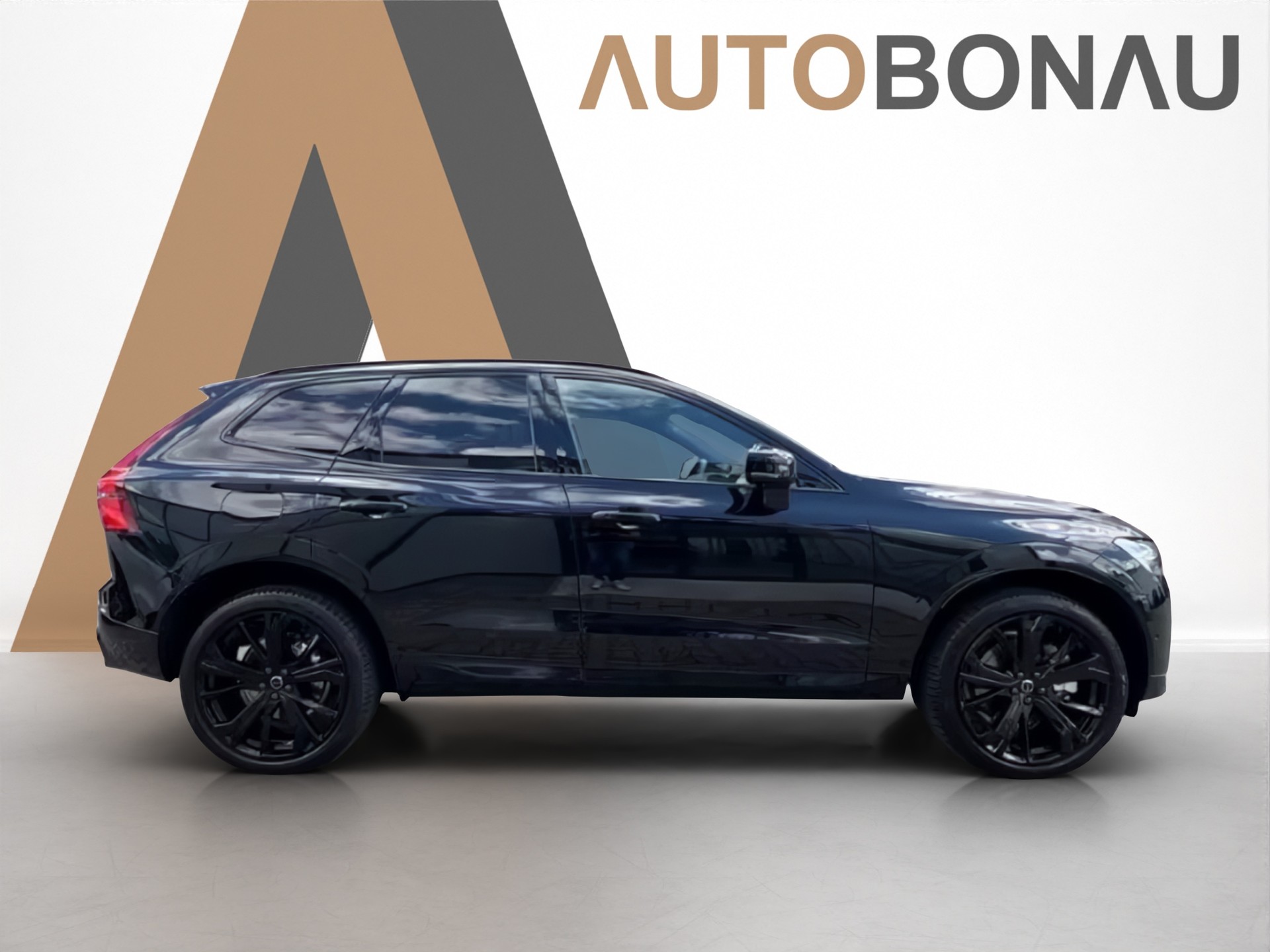 VOLVO XC60 T8 eAWD Plus Black Edition MY26-image-5
